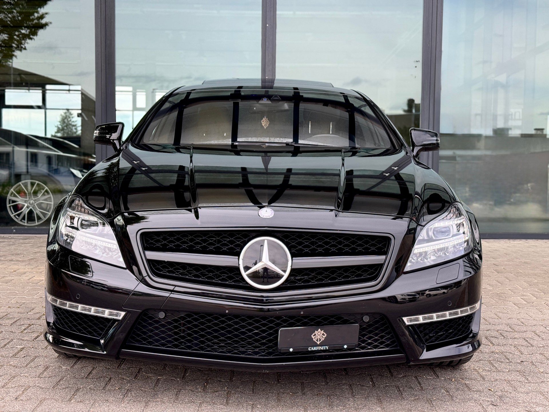 MERCEDES-BENZ CLS 63 AMG 4Matic Speedshift MCT-showroom-element-1