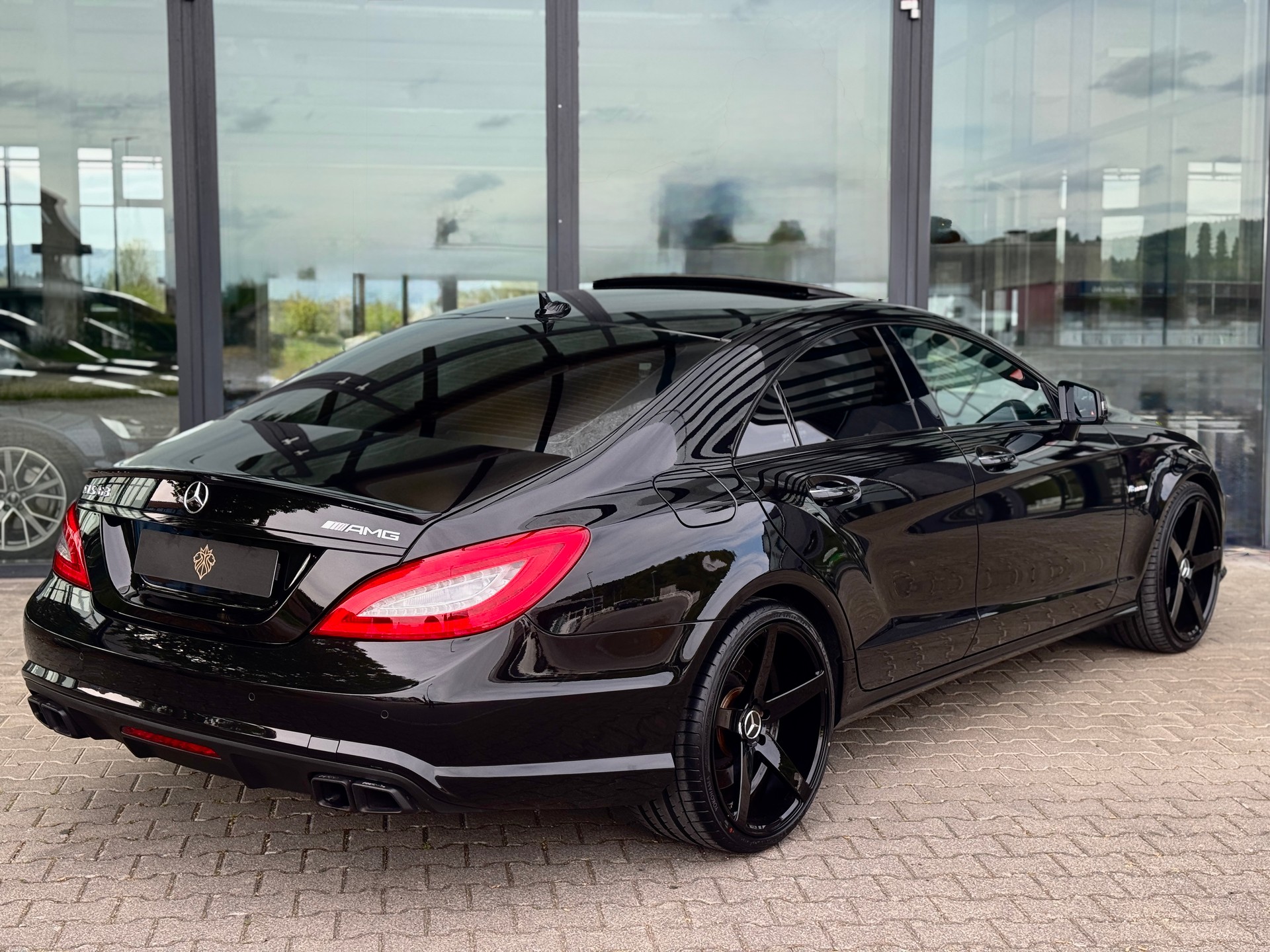 MERCEDES-BENZ CLS 63 AMG 4Matic Speedshift MCT-showroom-element-3