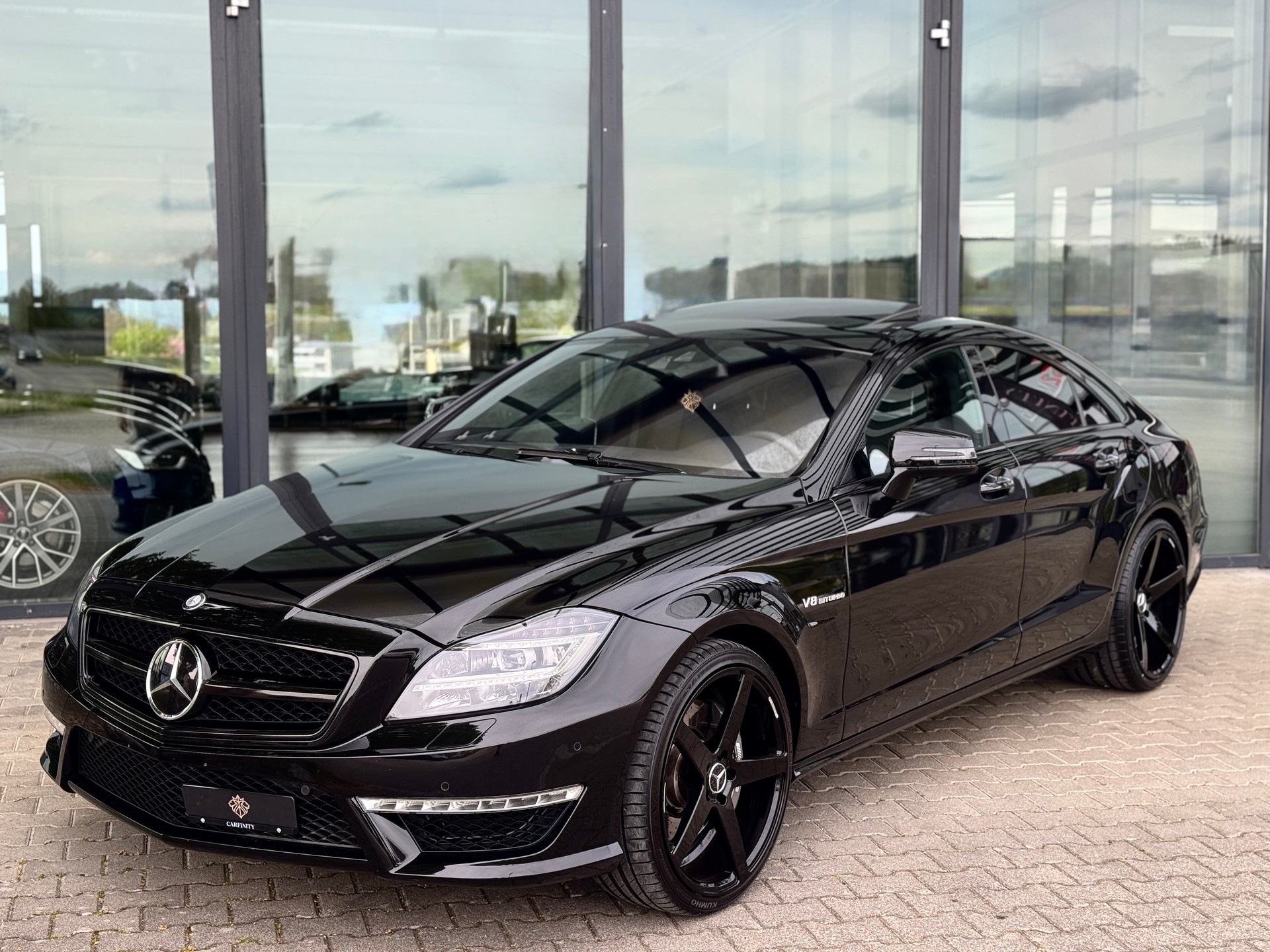 MERCEDES-BENZ CLS 63 AMG 4Matic Speedshift MCT-showroom-element-2