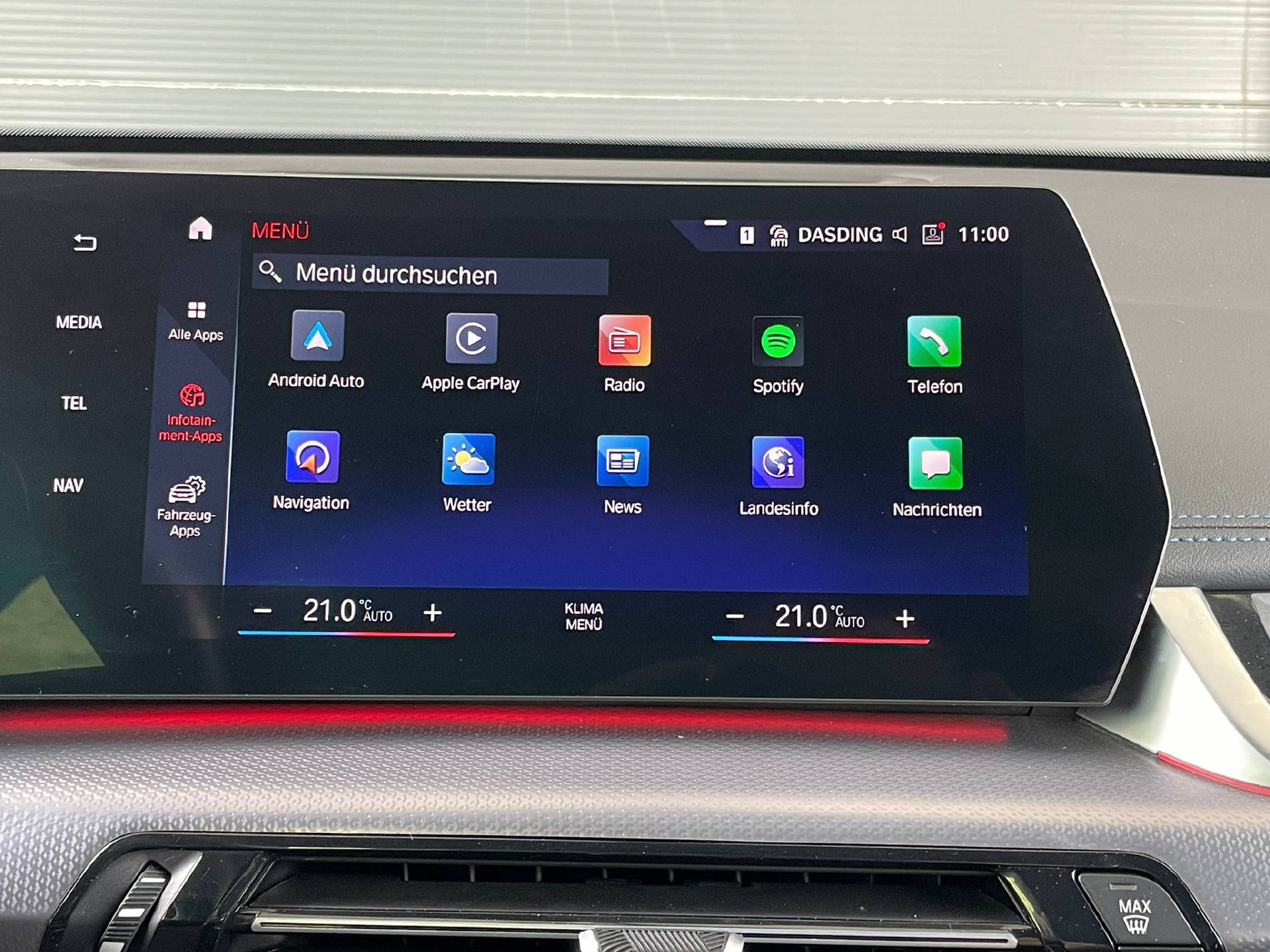 BMW X1 25e xDrive paddles-image-15