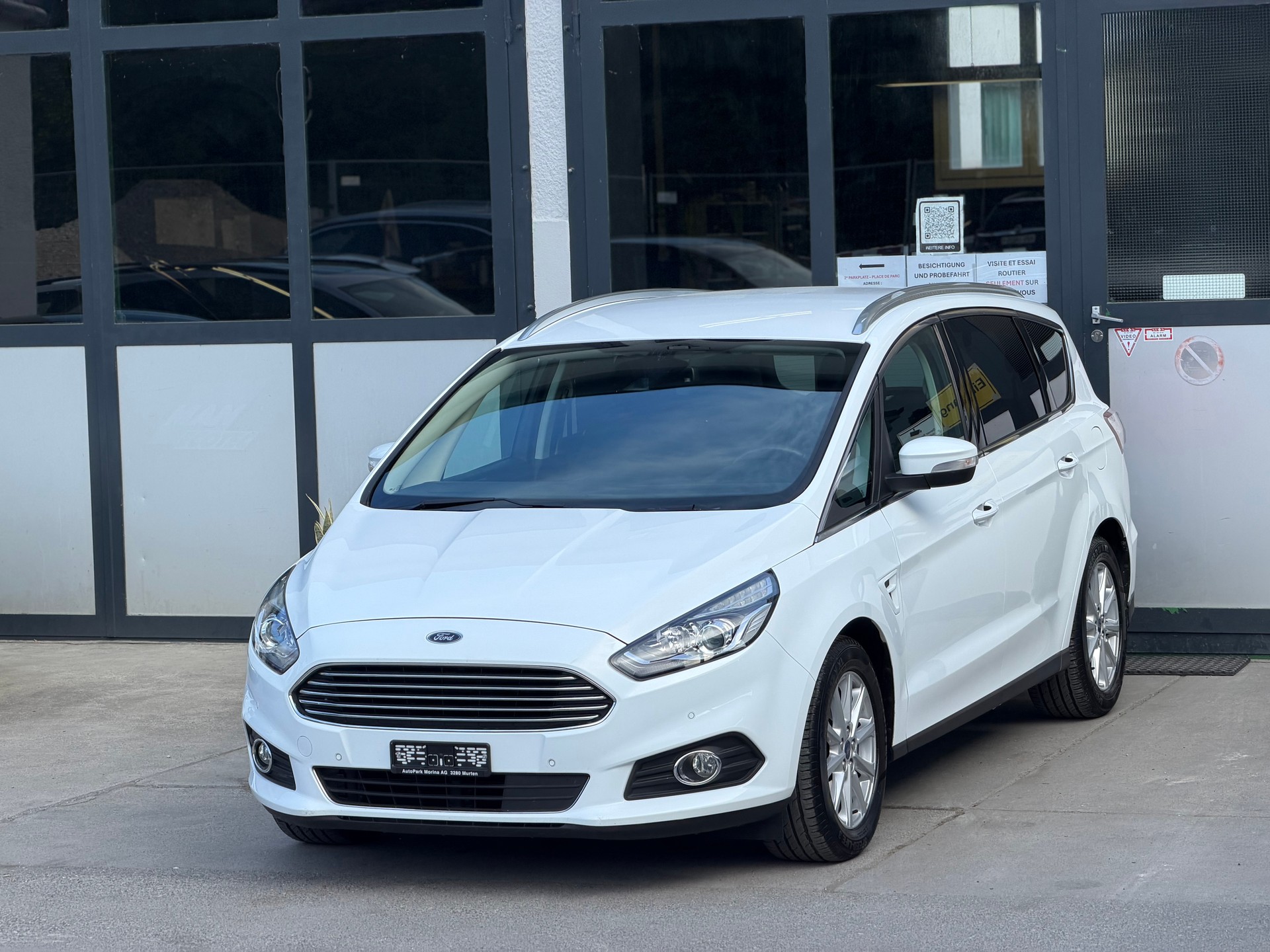 FORD S-Max 2.0 TDCi Titanium-image-1