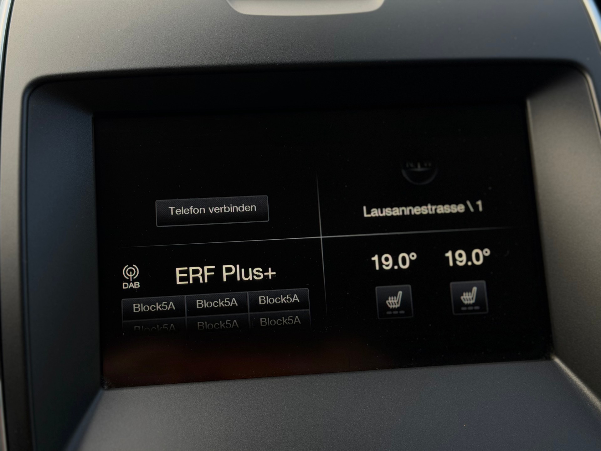 FORD S-Max 2.0 TDCi Titanium-image-21