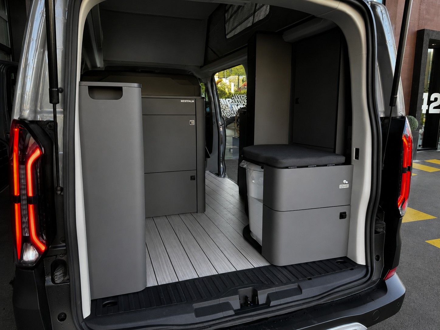 FORD FORD Tourneo NUGGET 320 4x4 L2H1 Active Aut0 Westfalia-image-25
