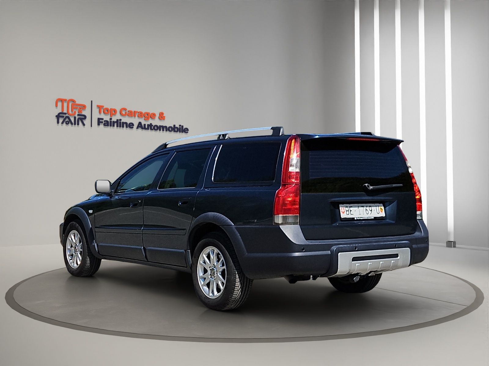 VOLVO XC70 D5 AWD Momentum-image-5