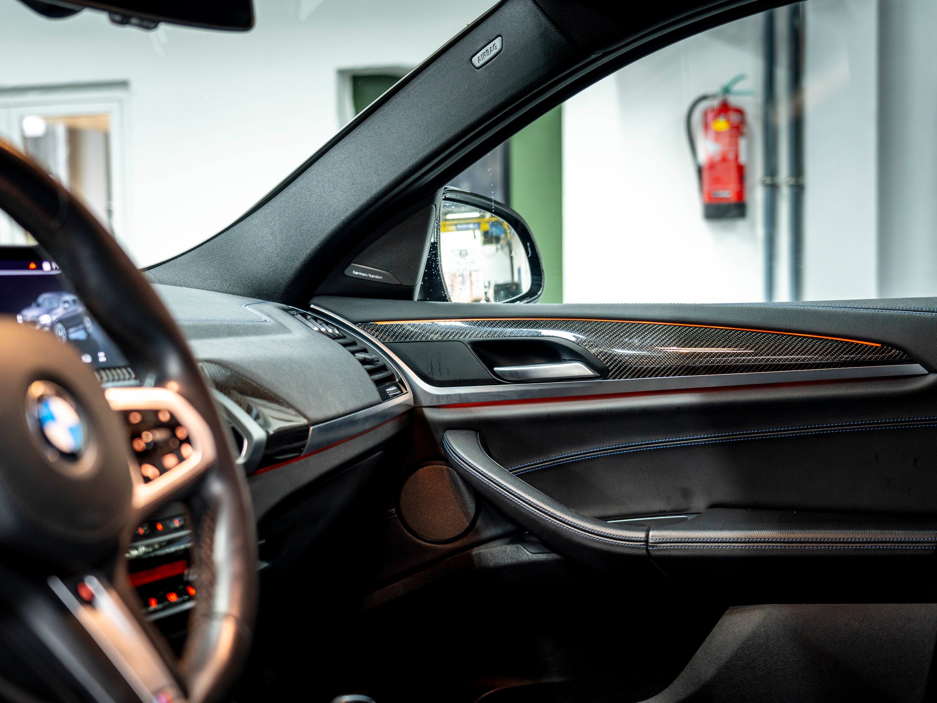 BMW X4 xDrive 48V M40d Steptronic-image-14