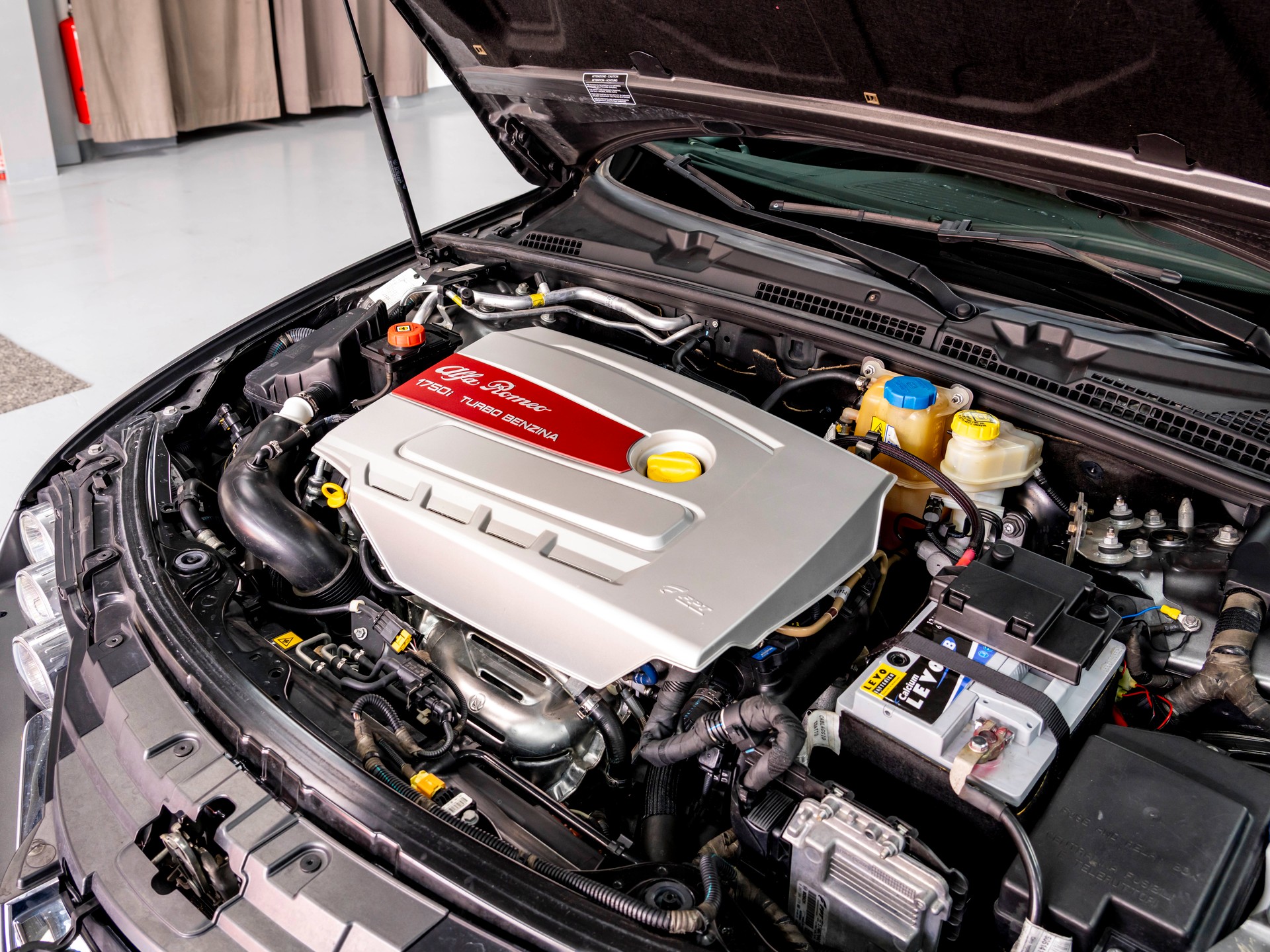 ALFA ROMEO Spider 1.8 TBi-image-19