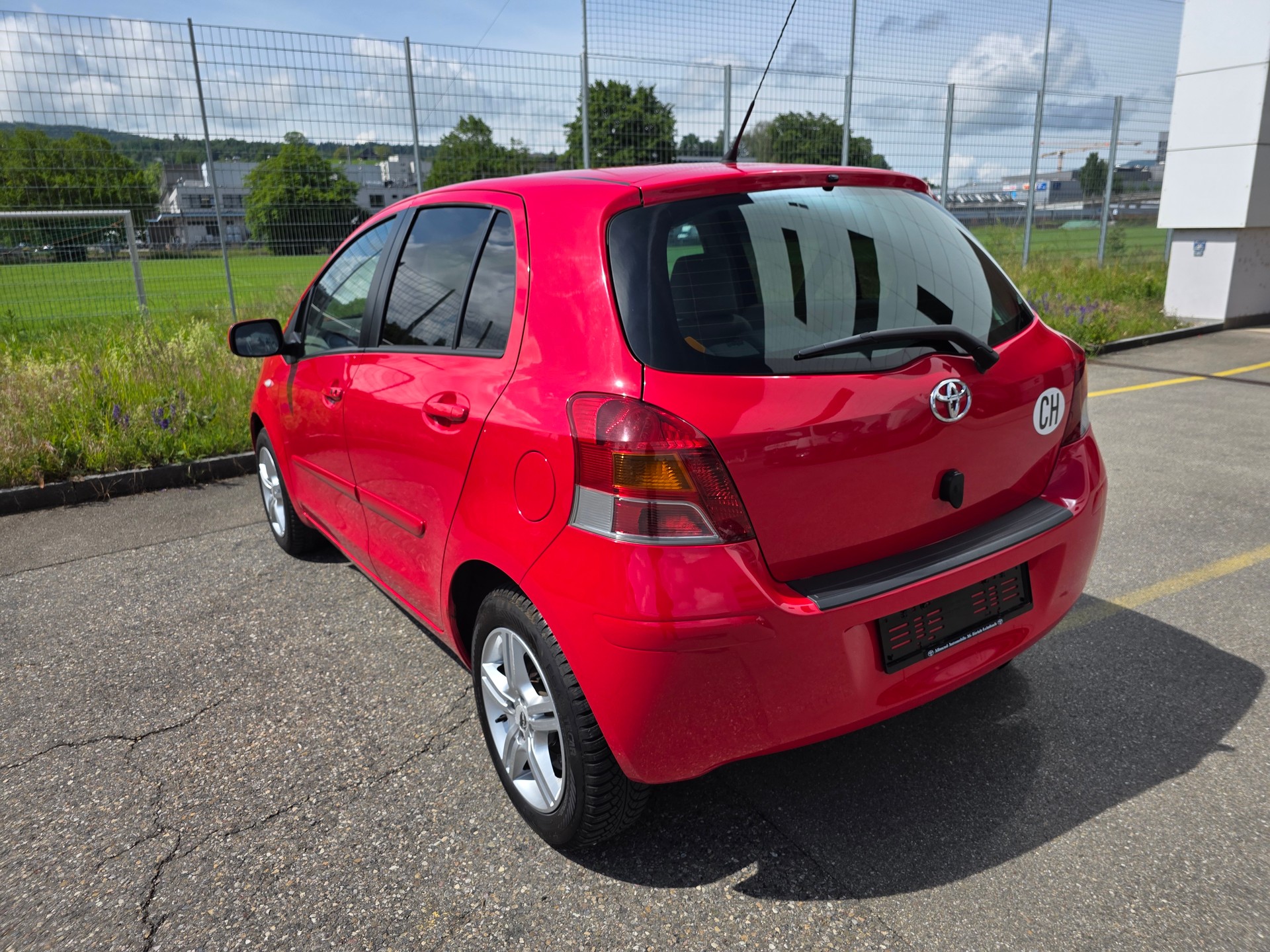 TOYOTA Yaris 1.33 Linea Sol Premium Multimode-image-6