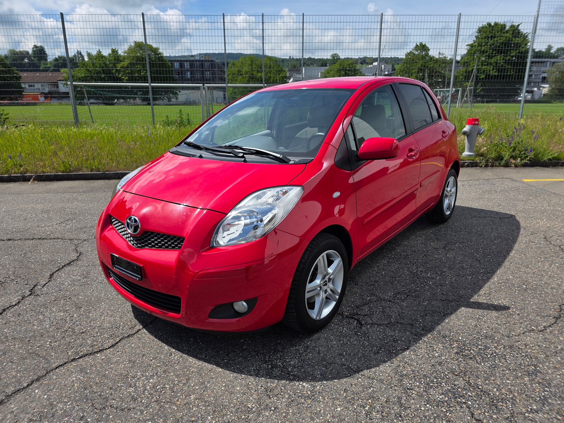 TOYOTA Yaris 1.33 Linea Sol Premium Multimode
