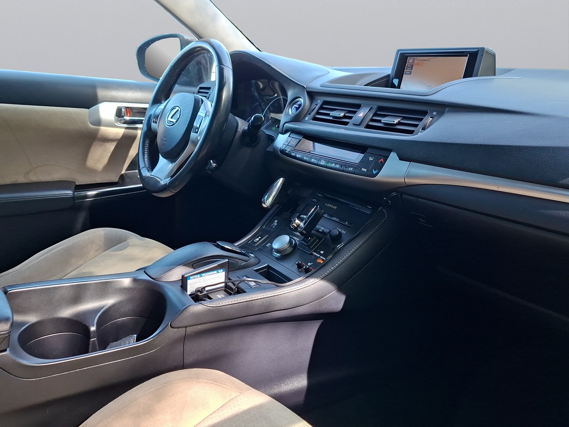 LEXUS CT 200h 1.8 excellence CVT-image-10