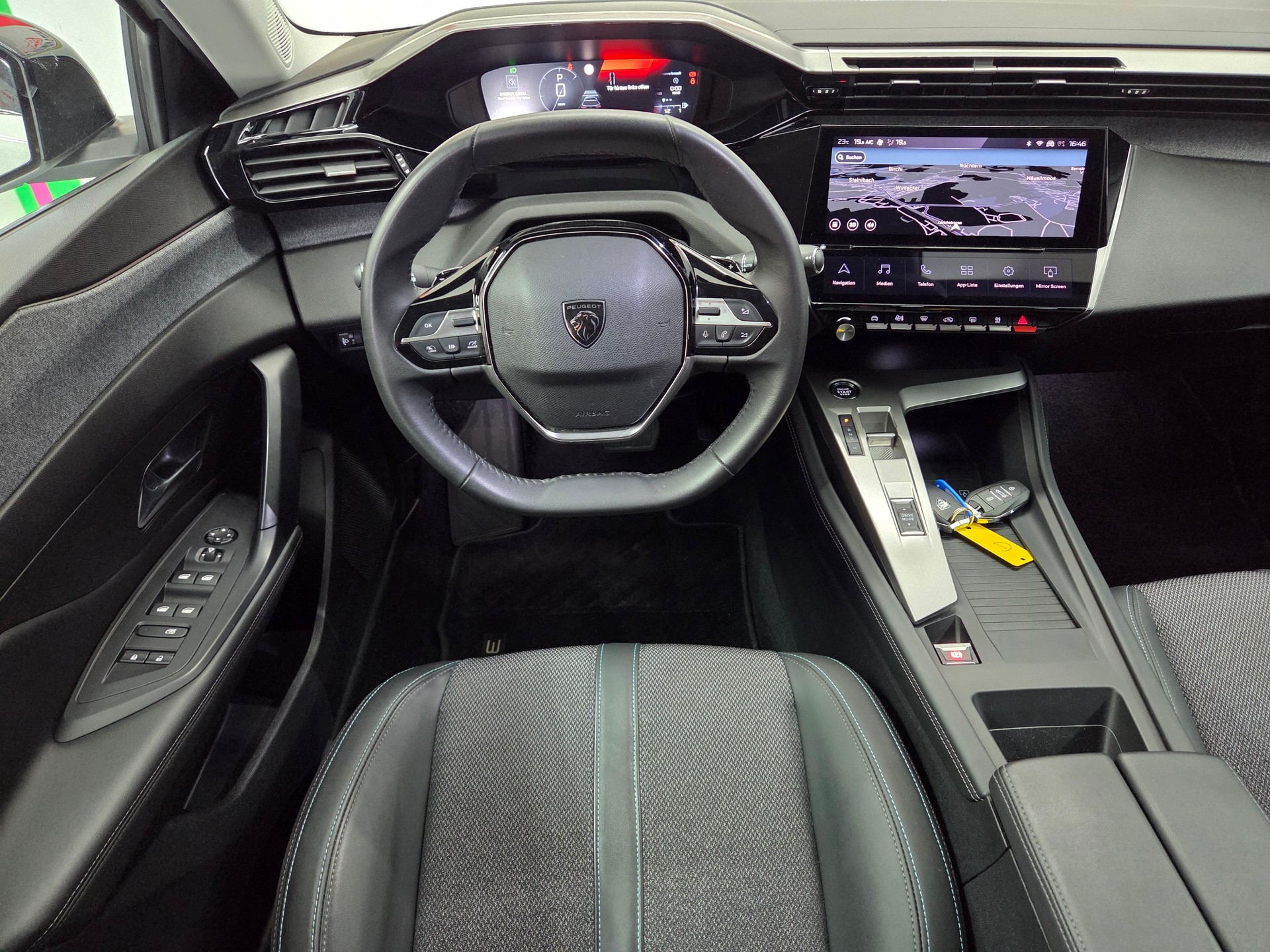 PEUGEOT 308 SW 1.5 BlueHDI Allure Pack EAT8-image-8