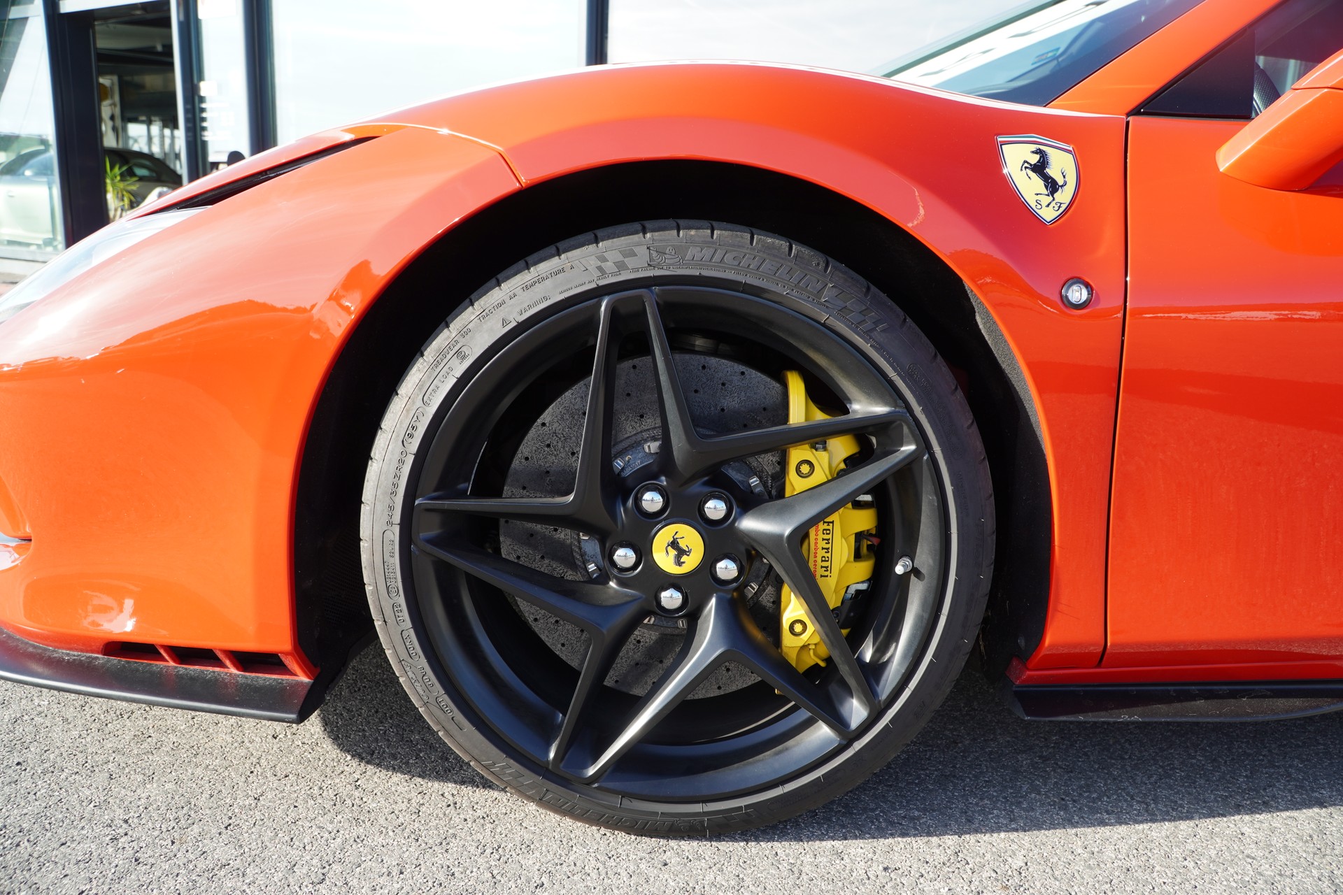 FERRARI F8 Spider-image-28