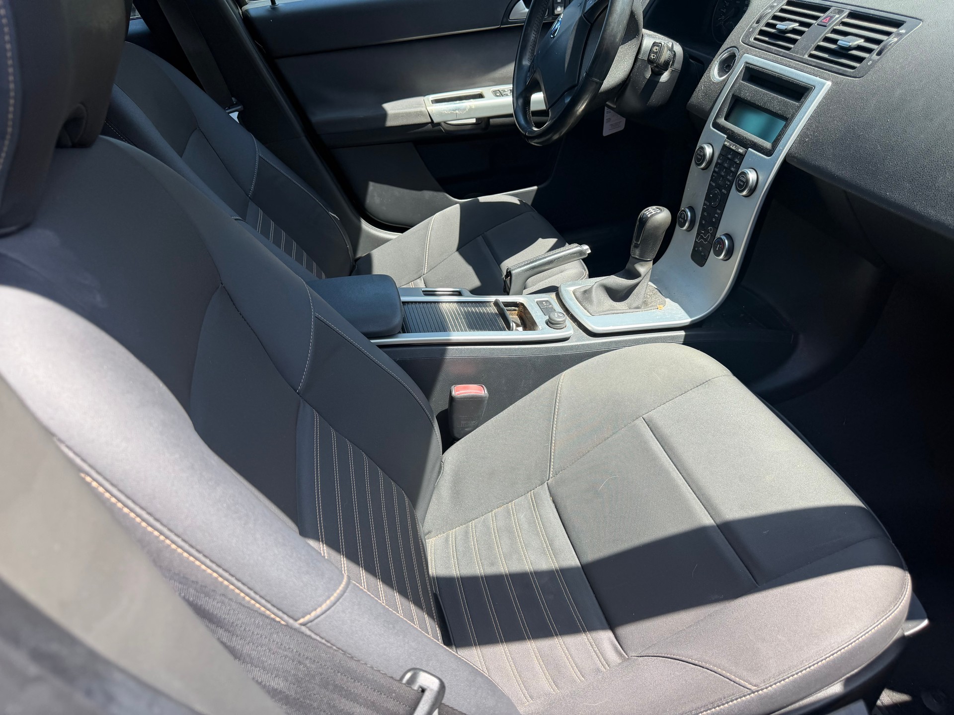 VOLVO V50 D2 Kinetic-image-7