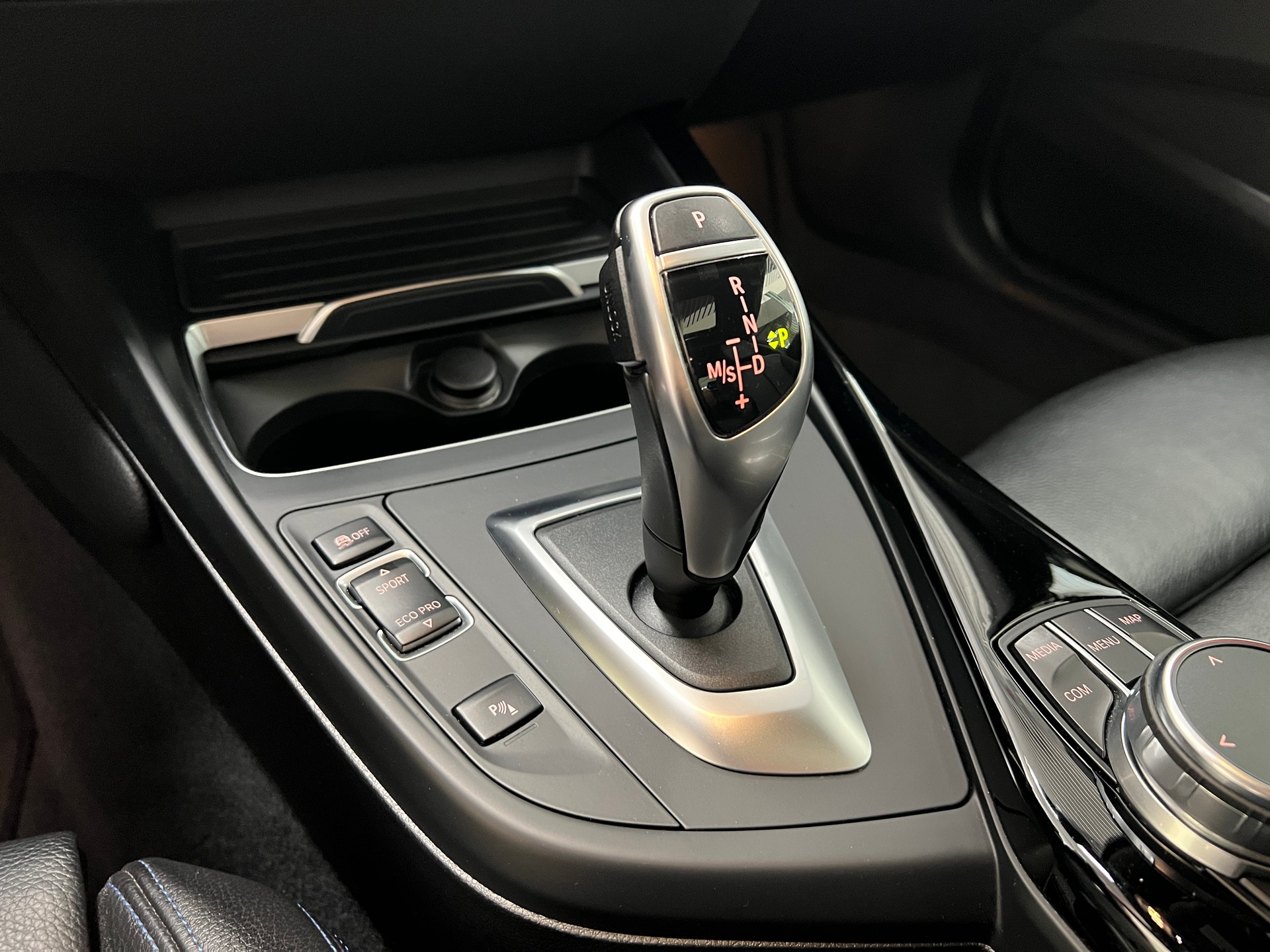 BMW M240i xDrive Steptronic / 500PS-image-11