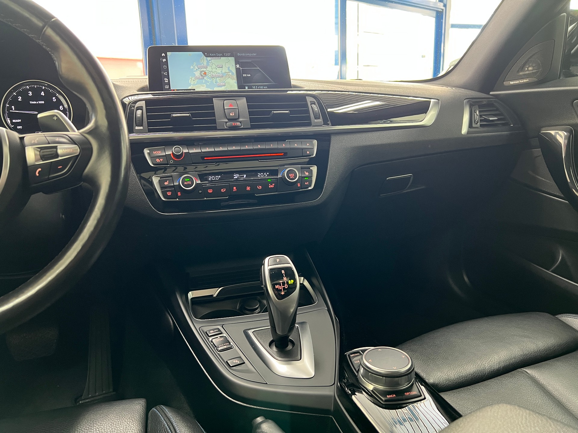 BMW M240i xDrive Steptronic / 500PS-image-23