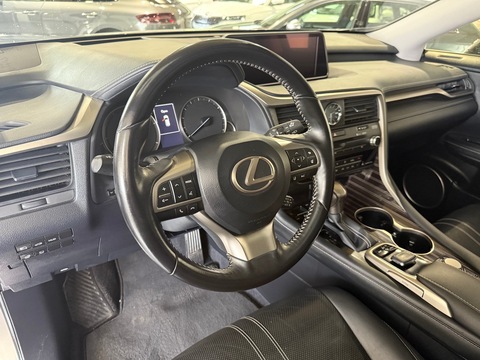 LEXUS RX 450h excellence AWD CVT mit Anhängerkupplung-image-9