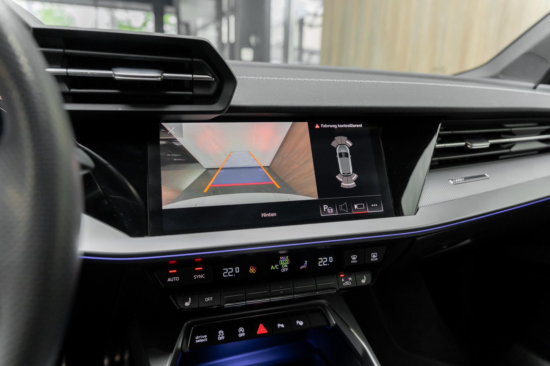 AUDI A3 Sportback 35 TFSI S line Attraction S-tronic-image-10