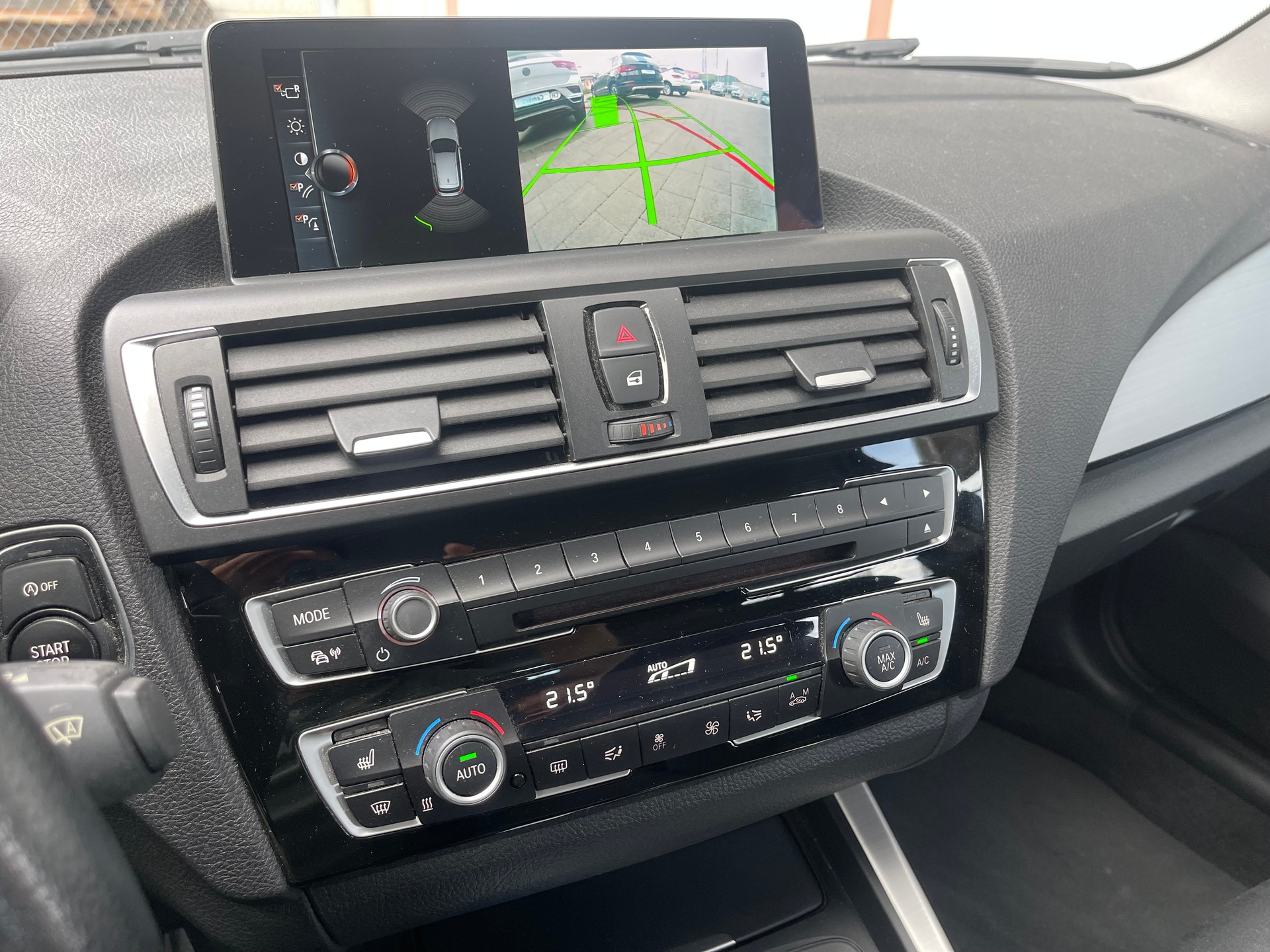 BMW 118i Sport Line Steptronic-image-14