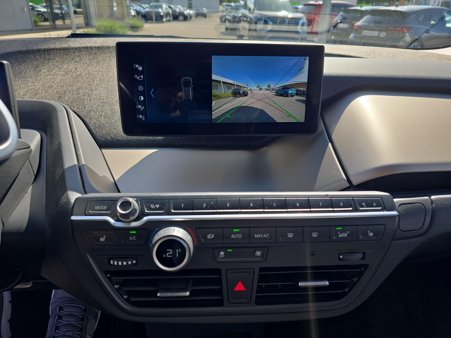 BMW i3 120 Ah / Jetzt mit attraktivem 0.99% Leasing!-image-13