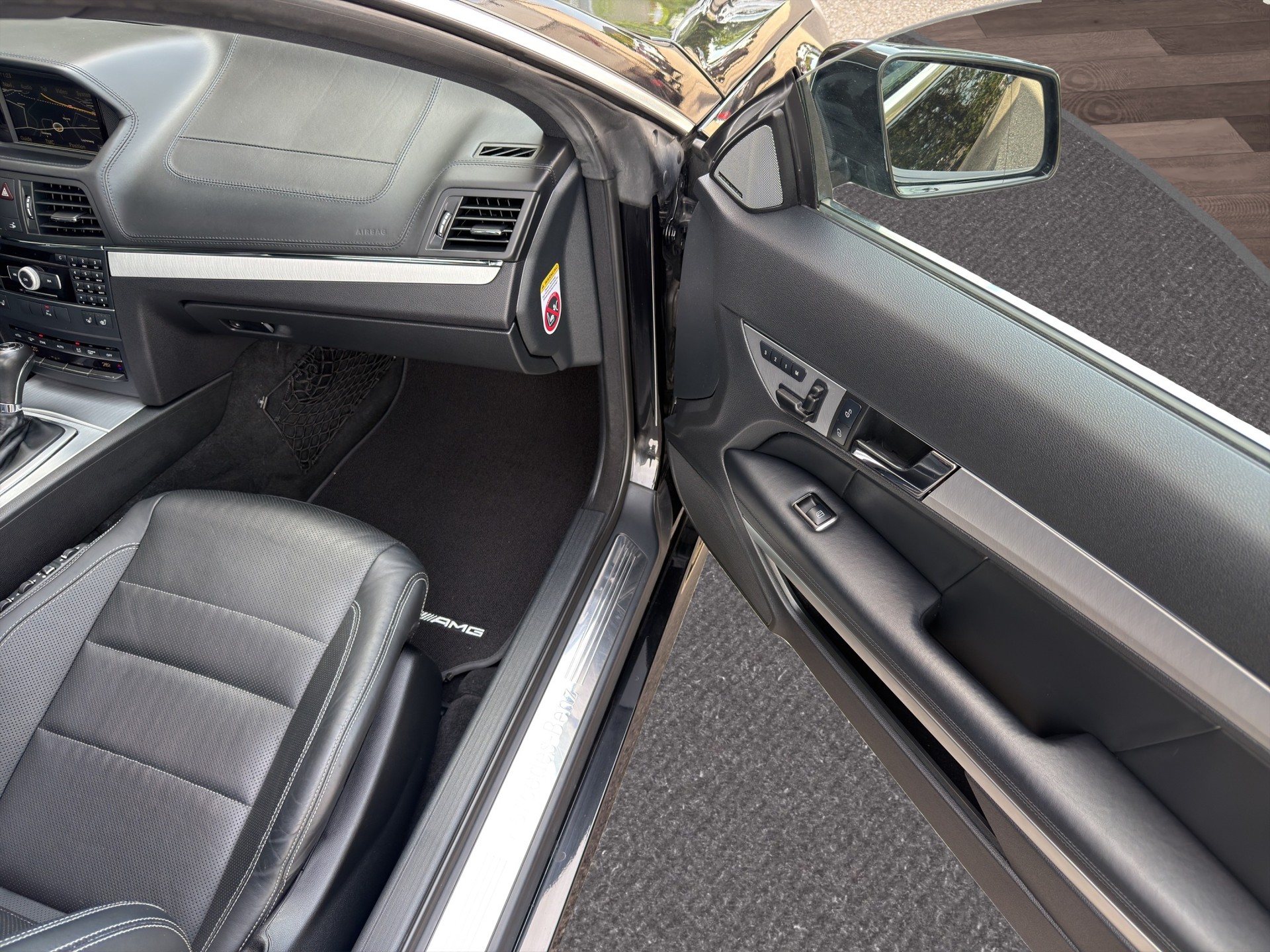 MERCEDES-BENZ E 350 CGI BlueEfficiency 7G-Tronic-image-20