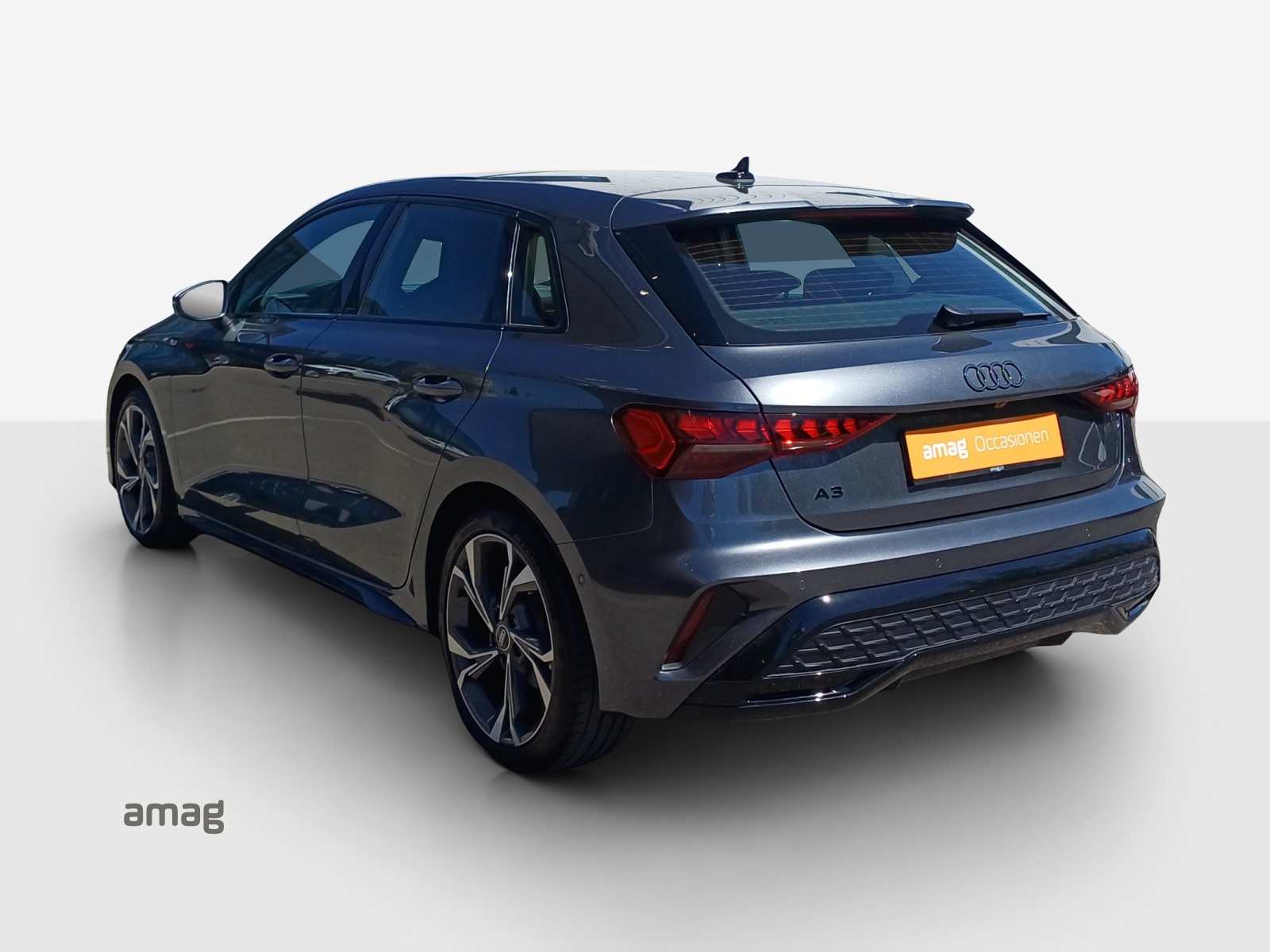 AUDI A3 Sportback 35 TFSI S line Attraction S-tronic-showroom-element-2