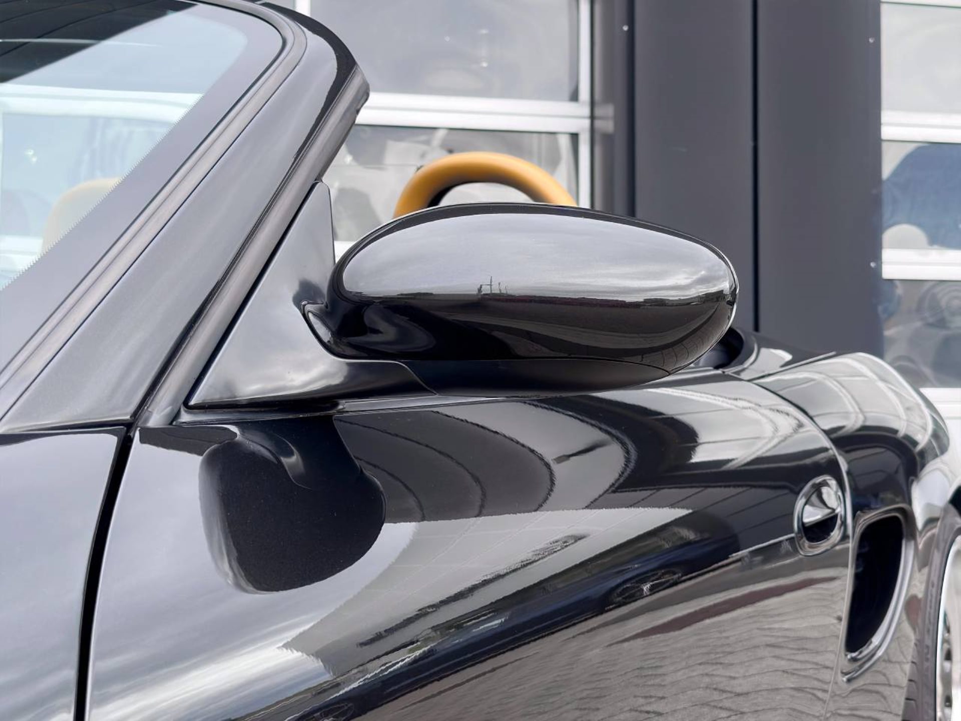 PORSCHE Boxster-image-15