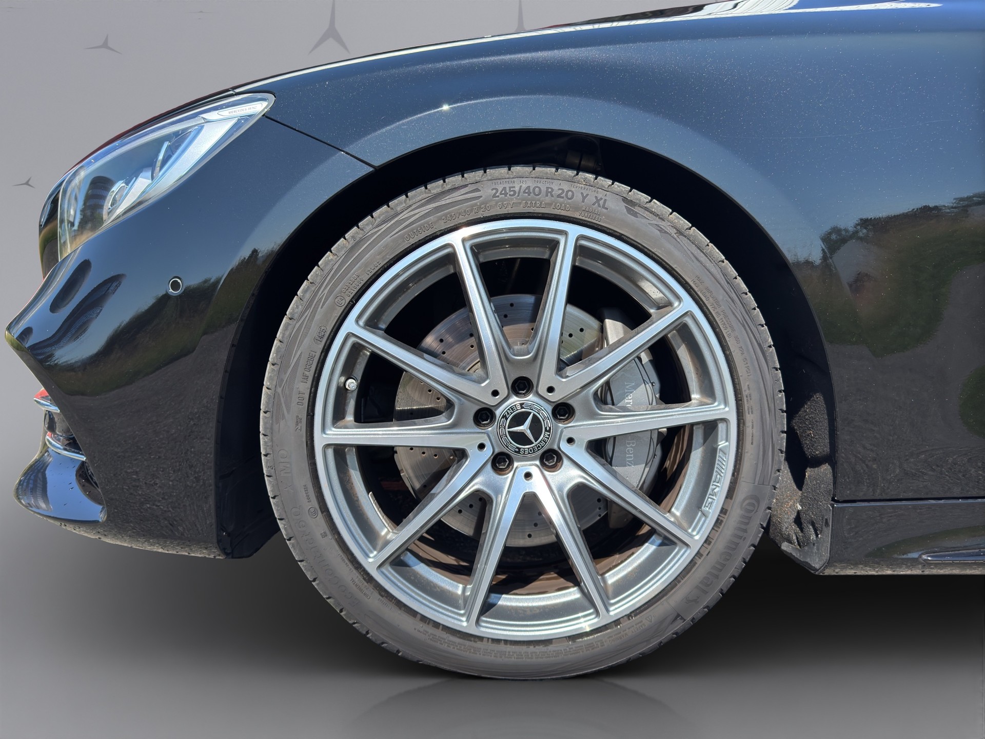 MERCEDES-BENZ S 560 V8 AMG Line 4MATIC Coupé-showroom-element-2