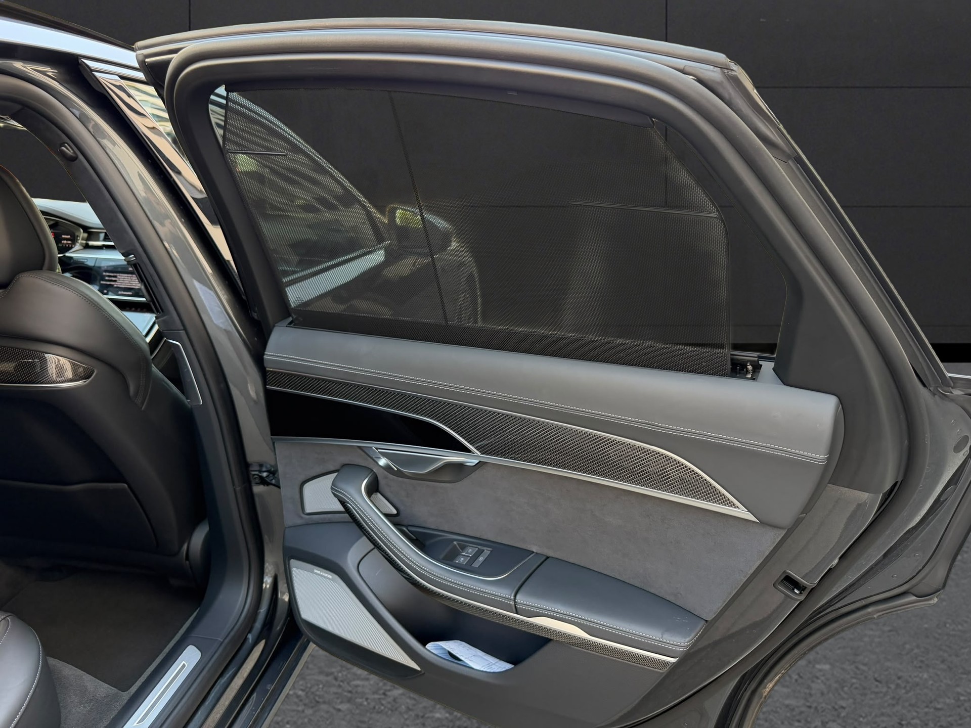 AUDI A8 50 TDI quattro tiptronic-image-18