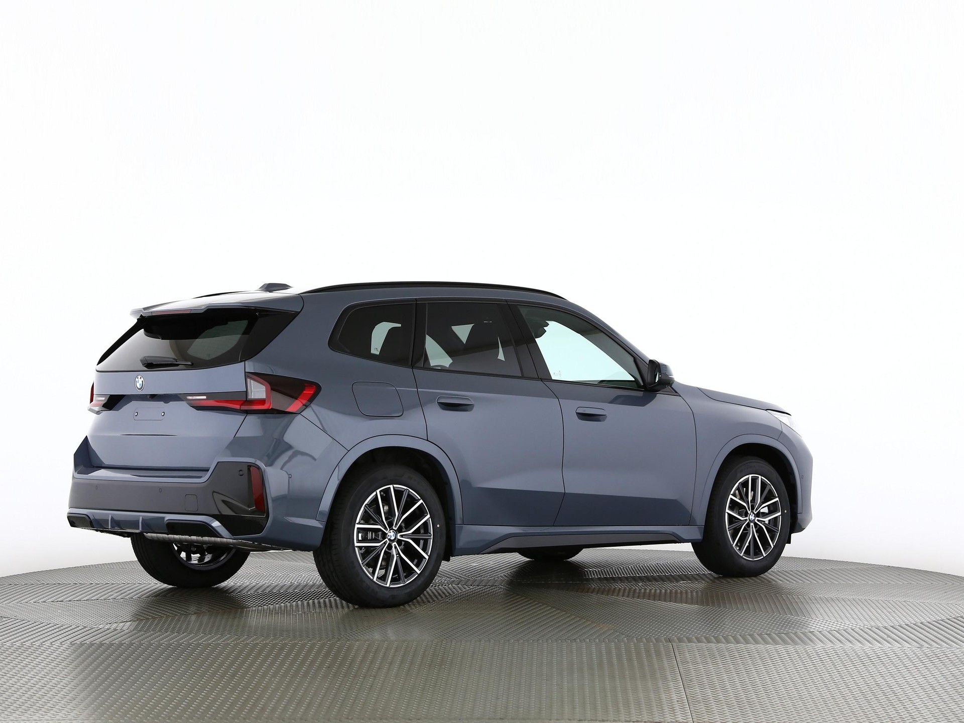BMW X1 23i xDrive paddles-image-20