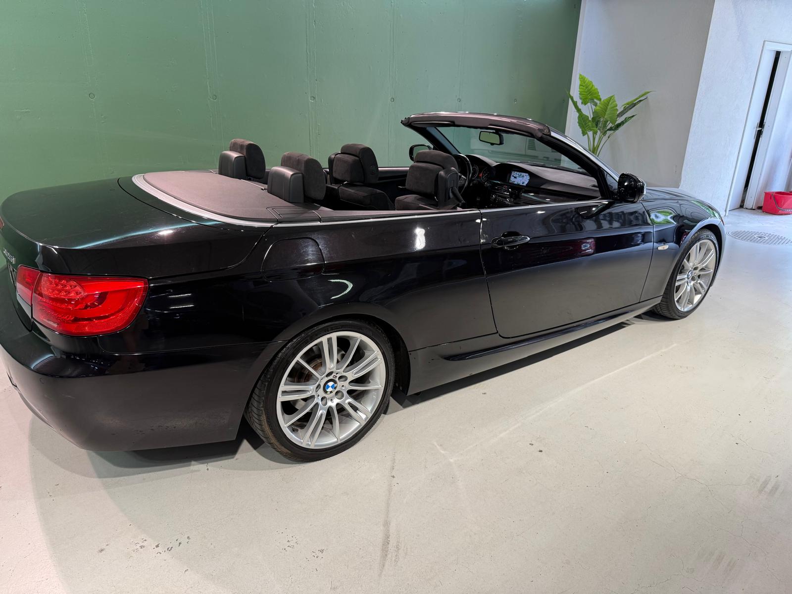 BMW 325i Cabriolet M-Sportpaket-image-2