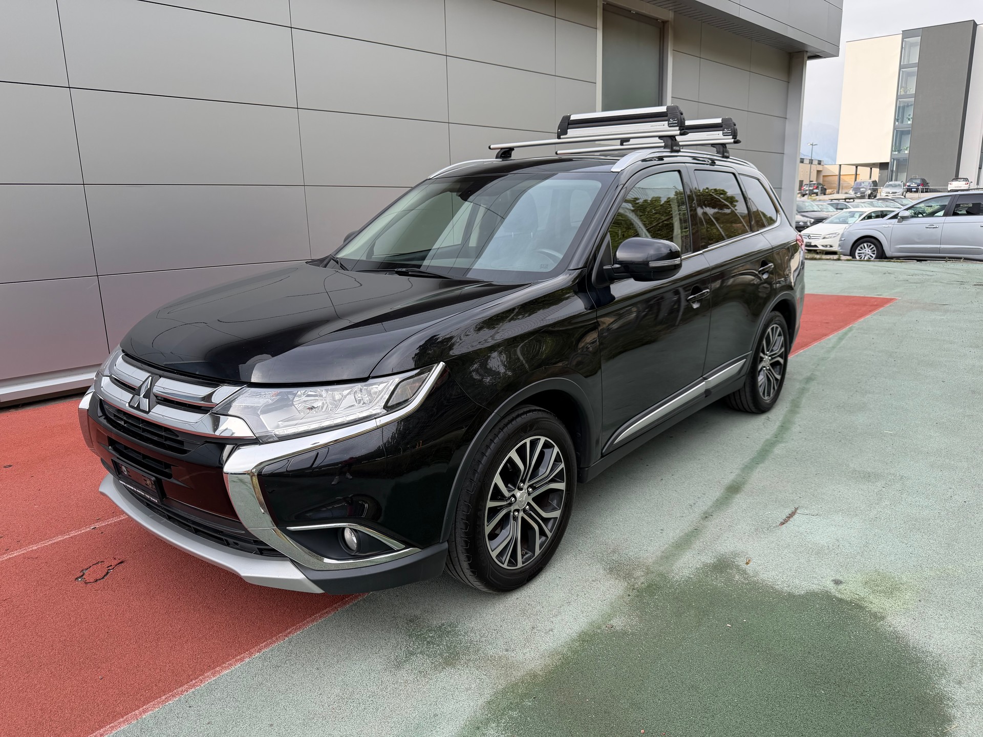 MITSUBISHI Outlander 2.2 DID Style 4WD Automatic
