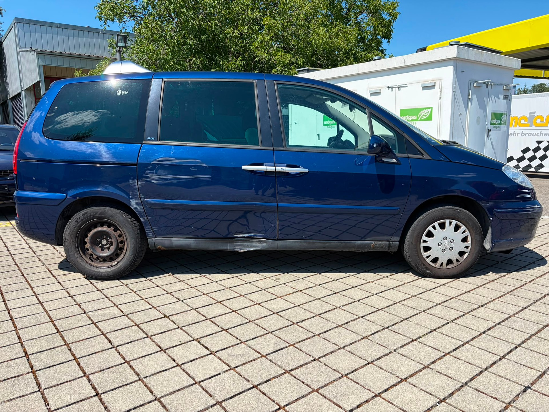PEUGEOT 807 2.2 16V HDi SV-image-3