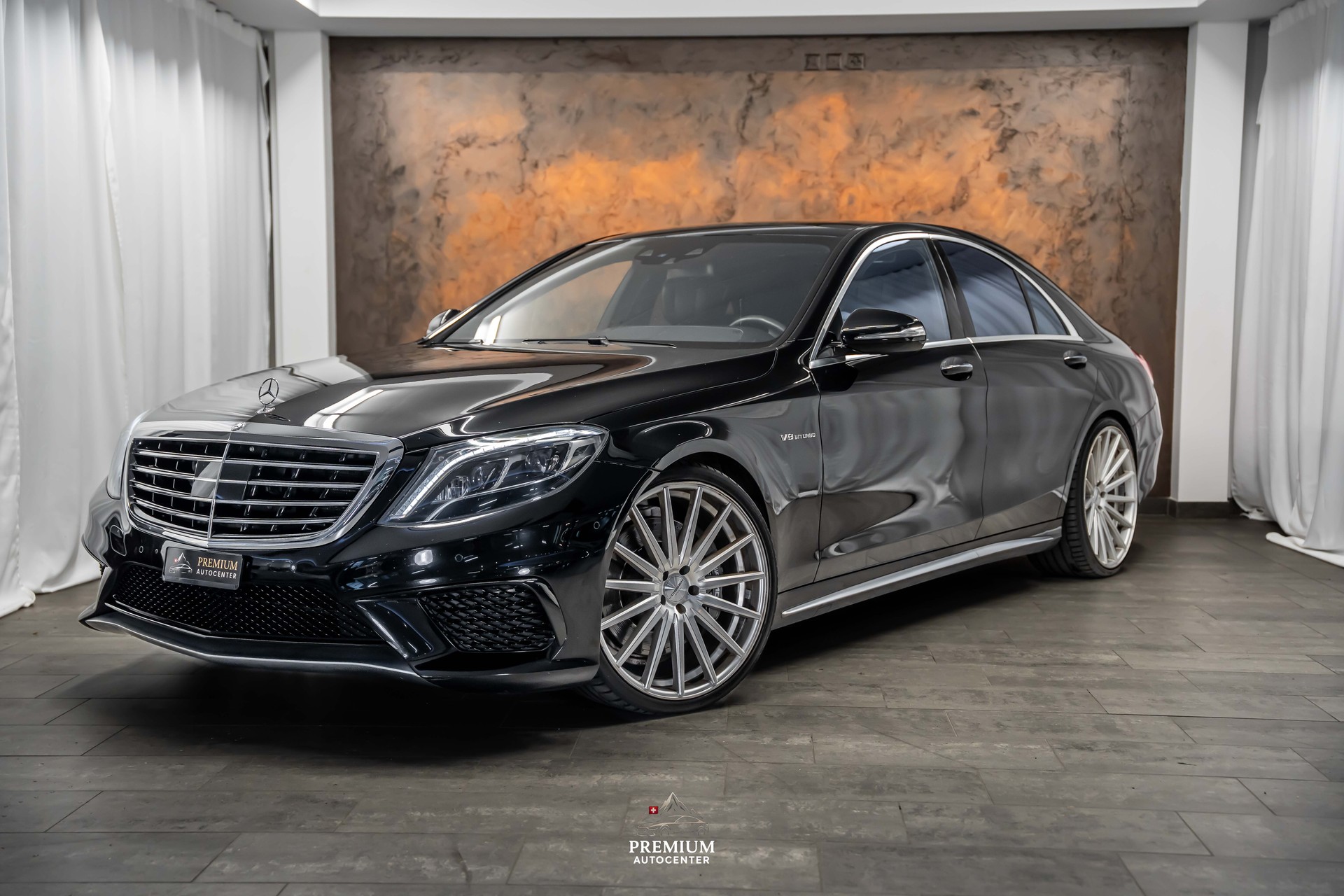 MERCEDES-BENZ S 63 AMG 4Matic Speedshift MCT *Nachtsicht*Panorama*Massage*Kühlschrank*