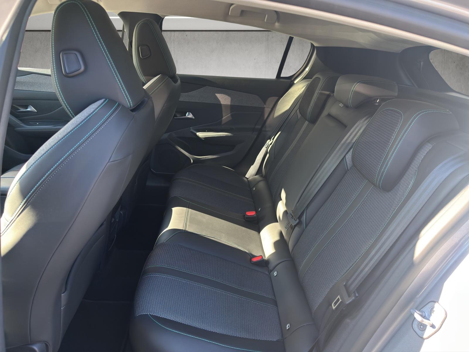PEUGEOT 308 1.2 130 Allure-image-17