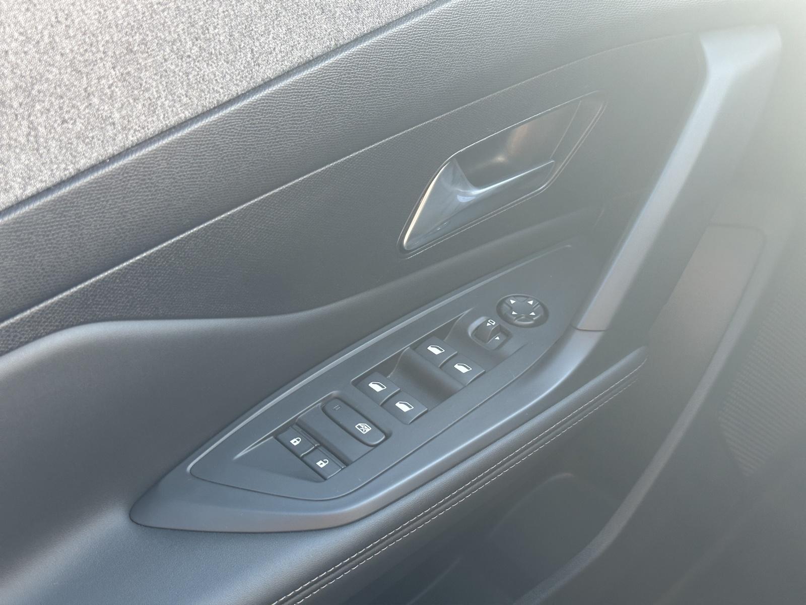 PEUGEOT 308 1.2 130 Allure-image-9