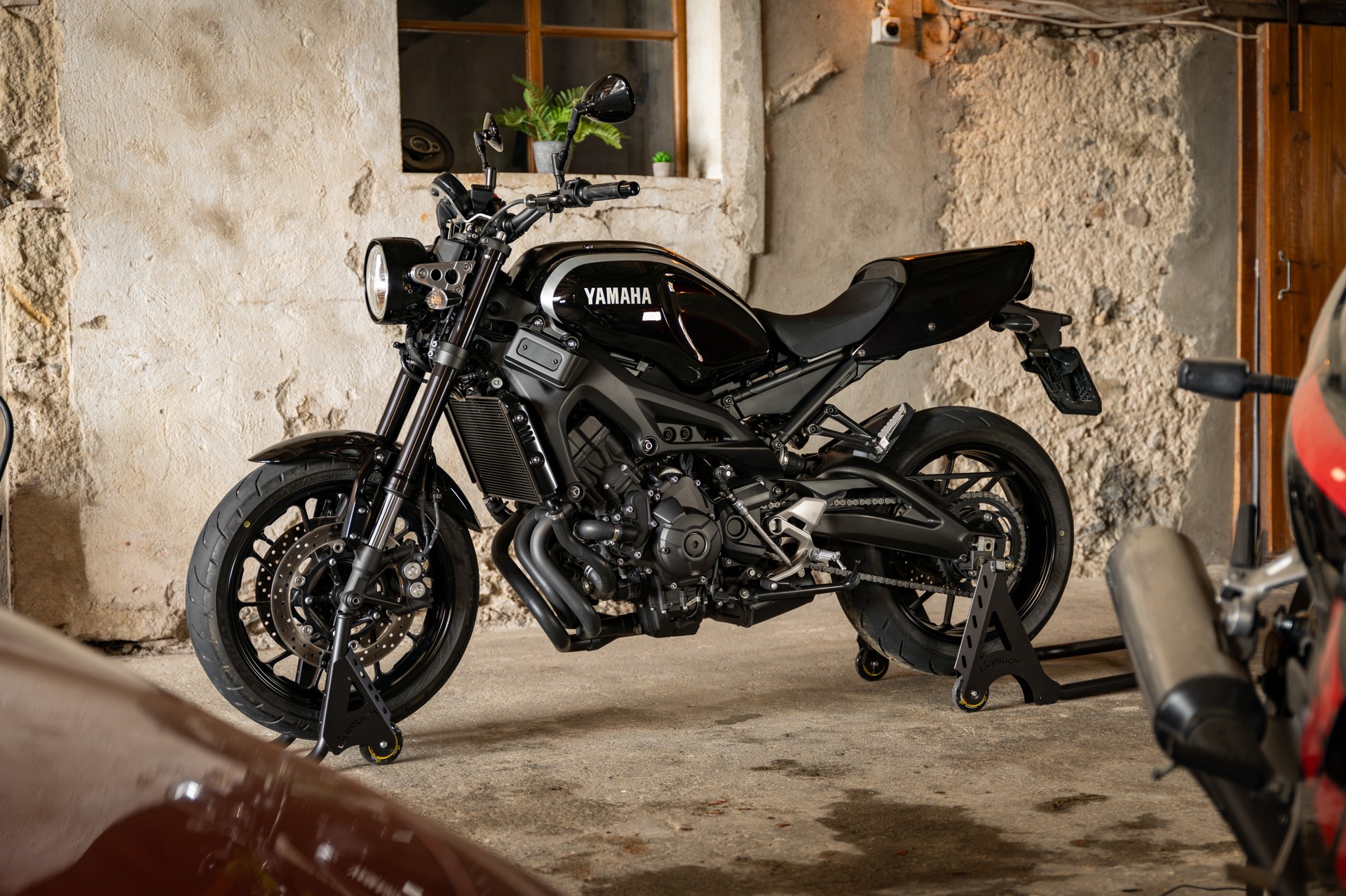 YAMAHA XSR 900 - Garantie-image-0