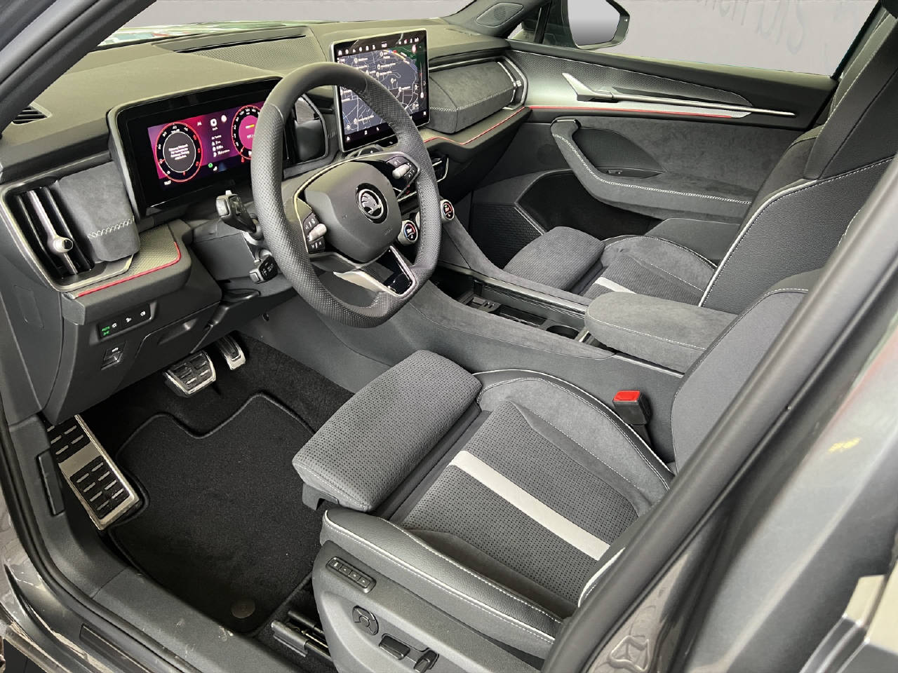 SKODA Kodiaq 2.0 TDI Sportline 4x4 DSG-Automat-image-9