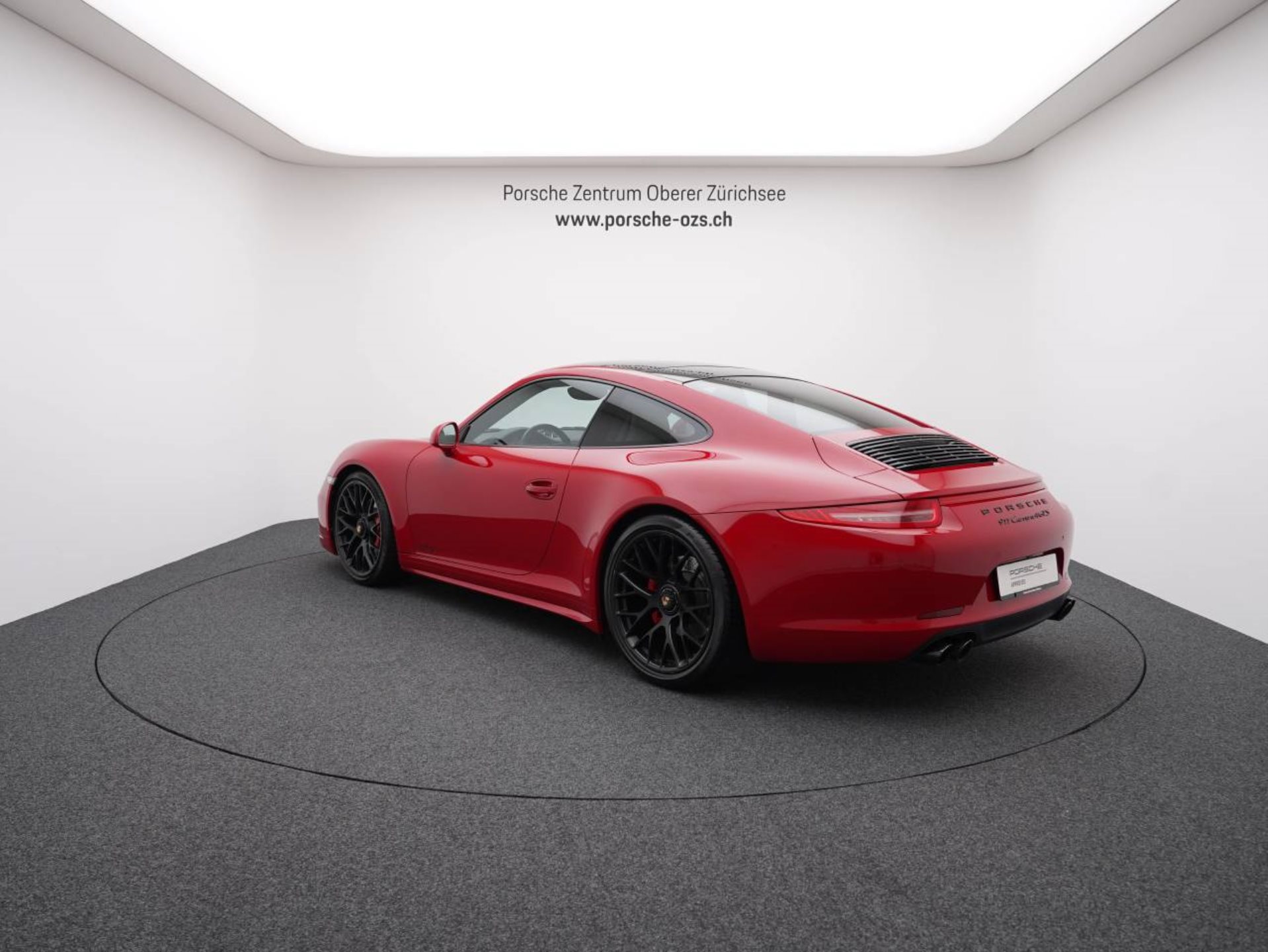 PORSCHE 911 Carrera 4 GTS-showroom-element-2