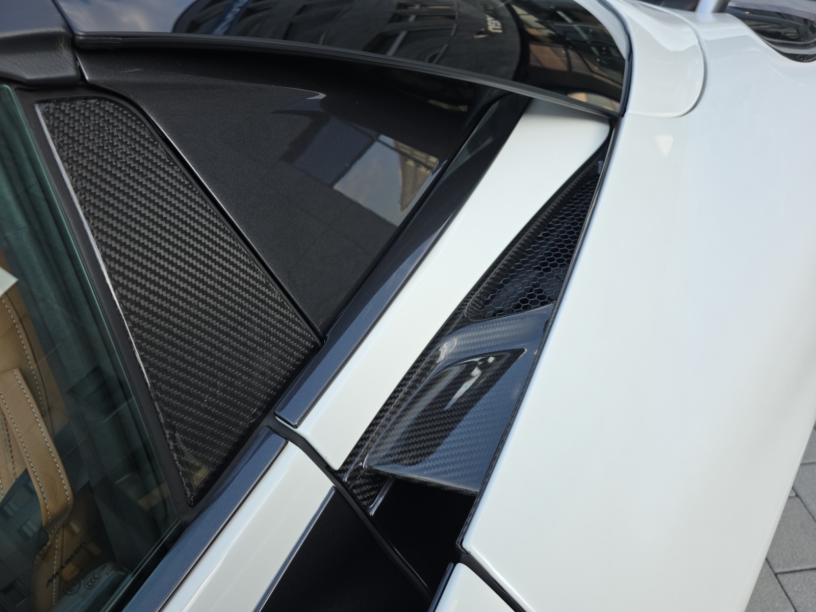 McLAREN 720S Spider Luxury 4.0 V8 SSG-image-19