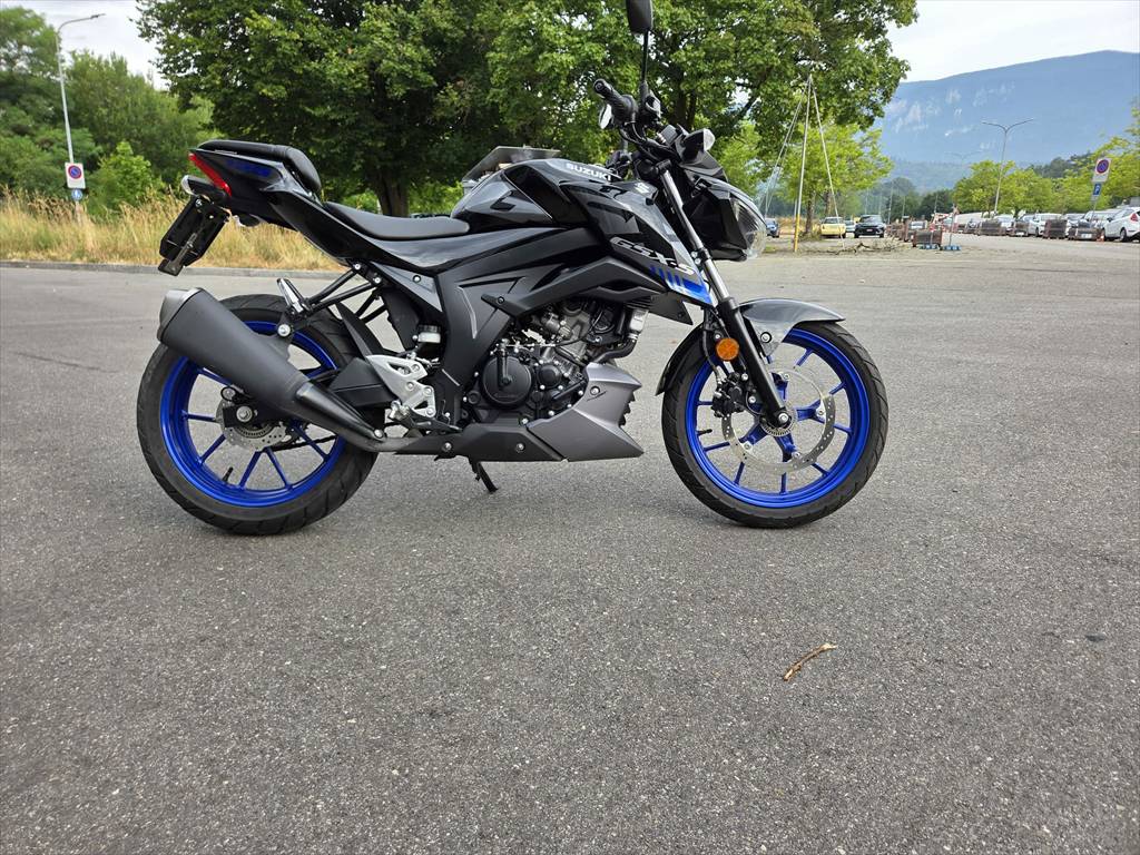 SUZUKI GSX-S 125-image-3