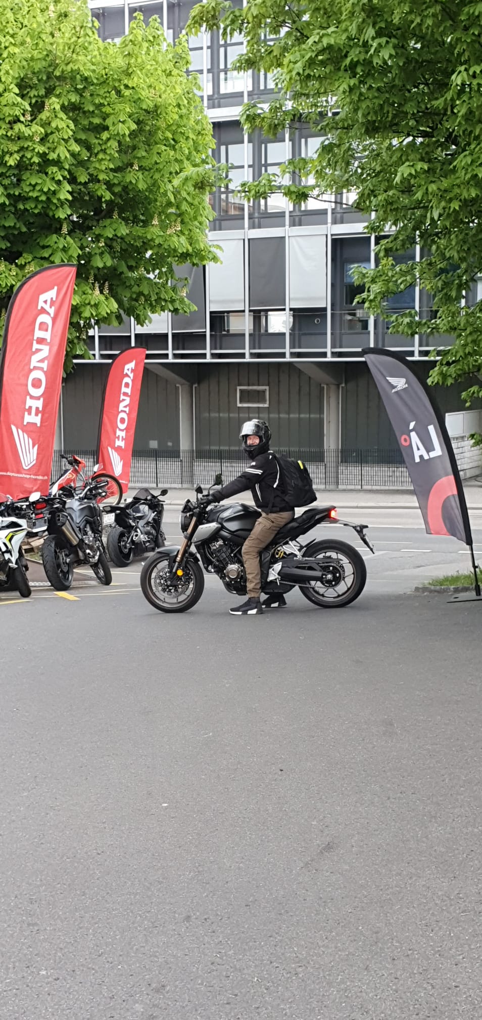 HONDA CB 650 R-image-1