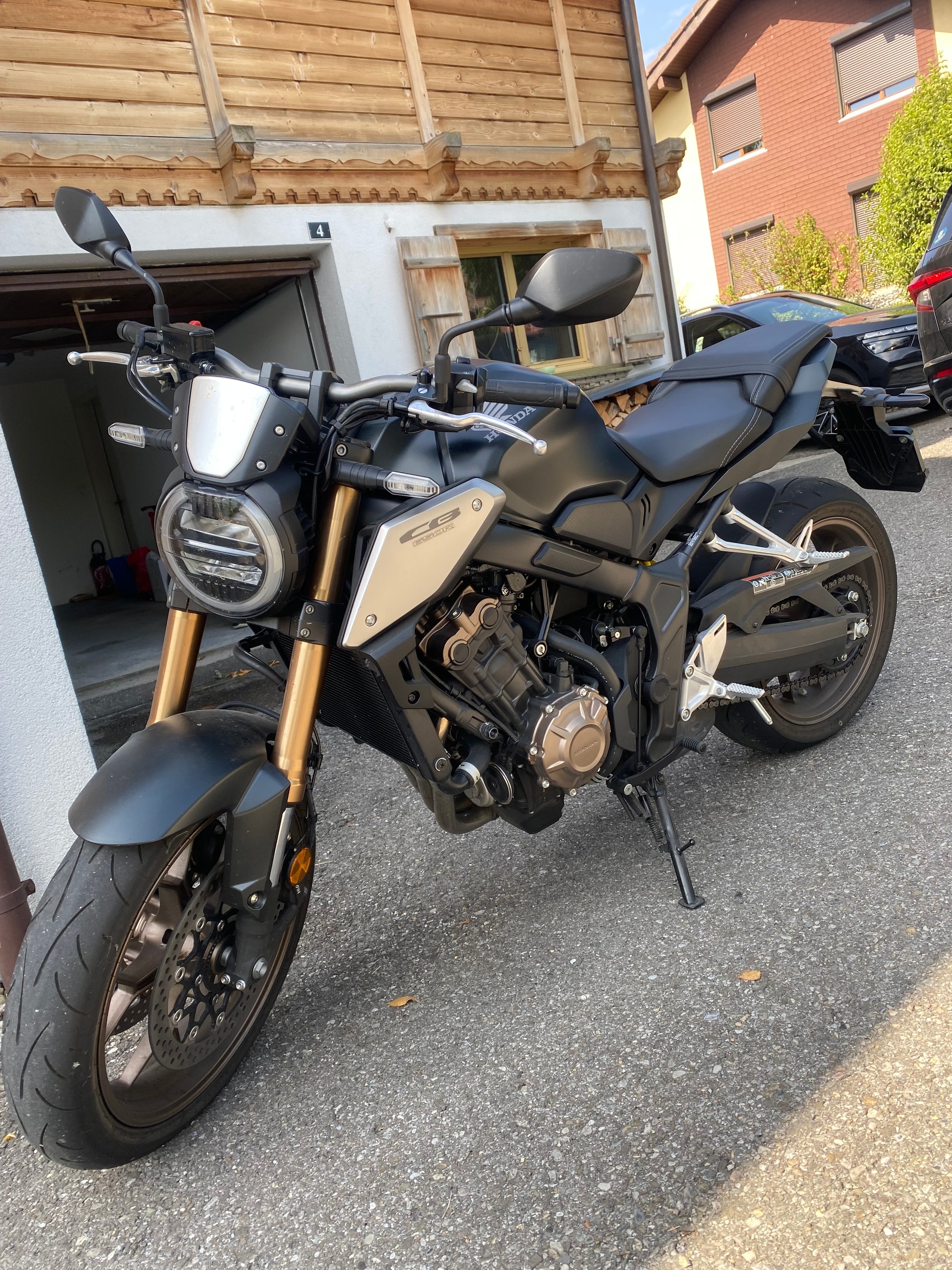 HONDA CB 650 R-image-0