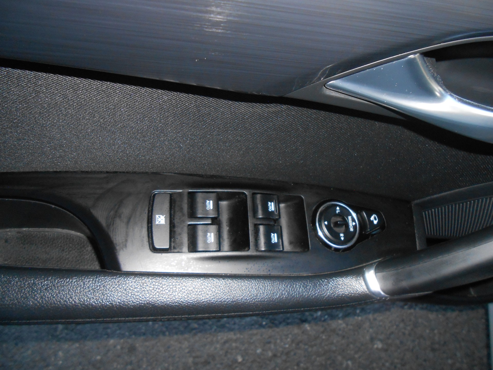 HYUNDAI i40 Wagon 2.0 GDi Prenium-image-13