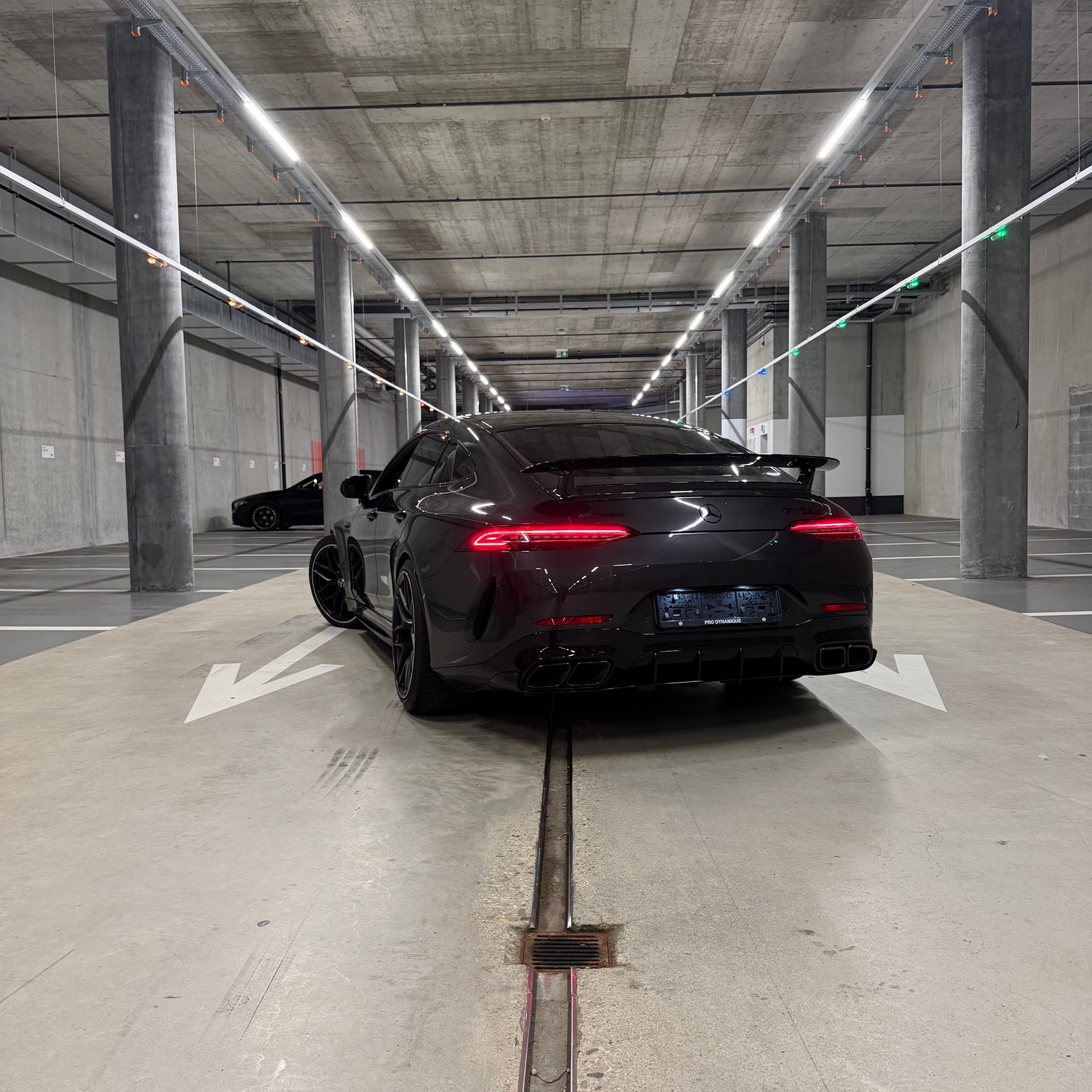 MERCEDES-BENZ AMG GT 4 63 S 4Matic+ Speedshift MCT-image-5