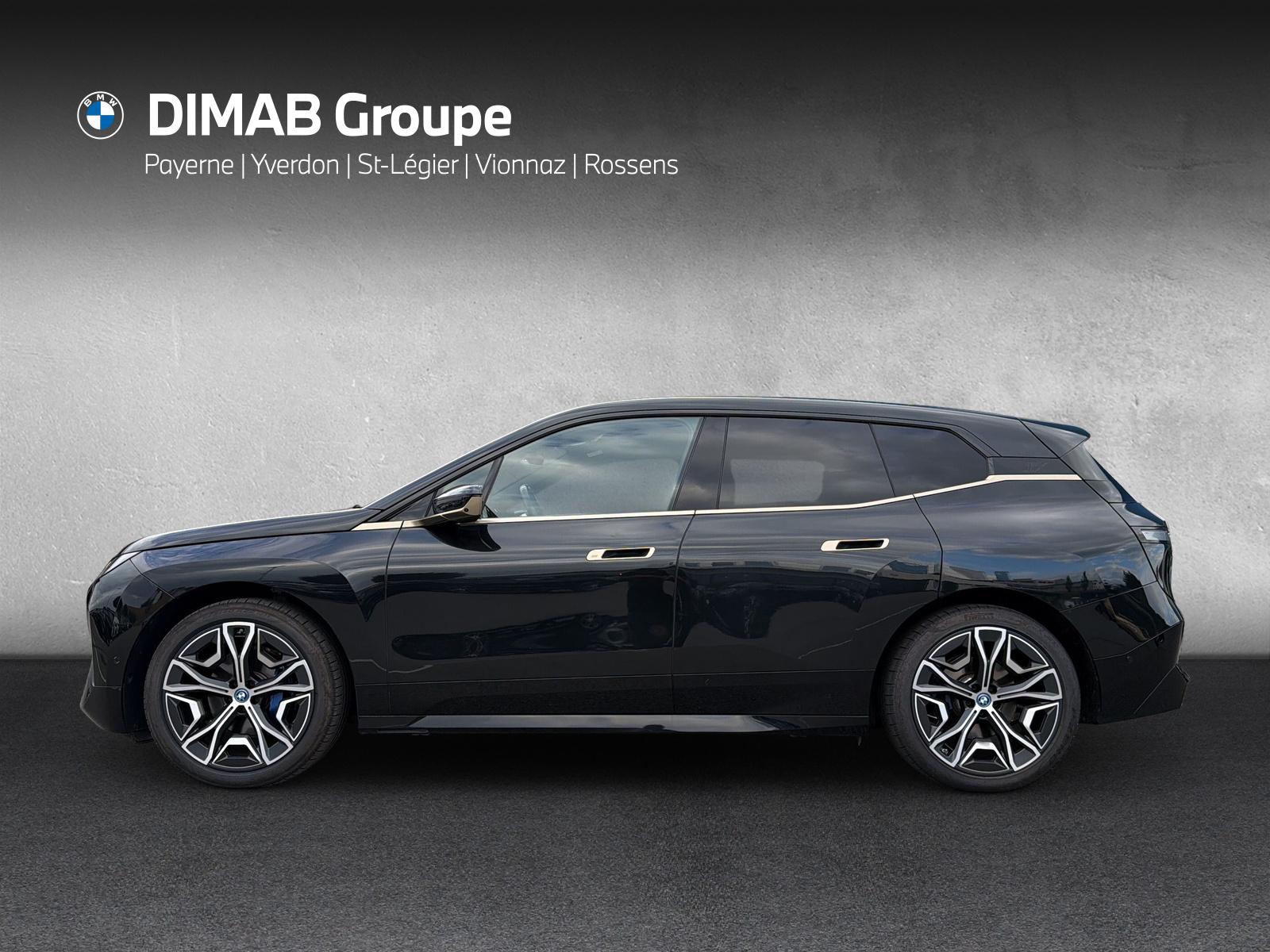 BMW iX xDrive40 M Sport Pro (CH) ** Action de Leasing à 0.9% **-showroom-element-1