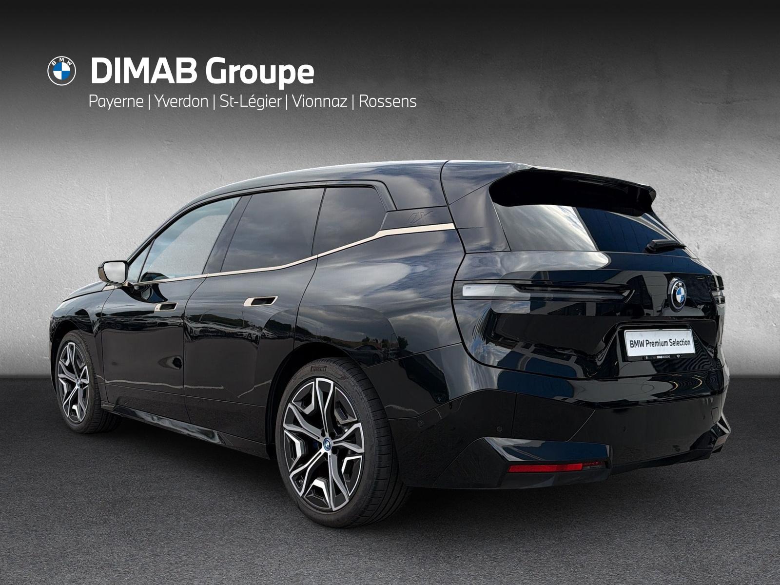 BMW iX xDrive40 M Sport Pro (CH) ** Action de Leasing à 0.9% **-showroom-element-2