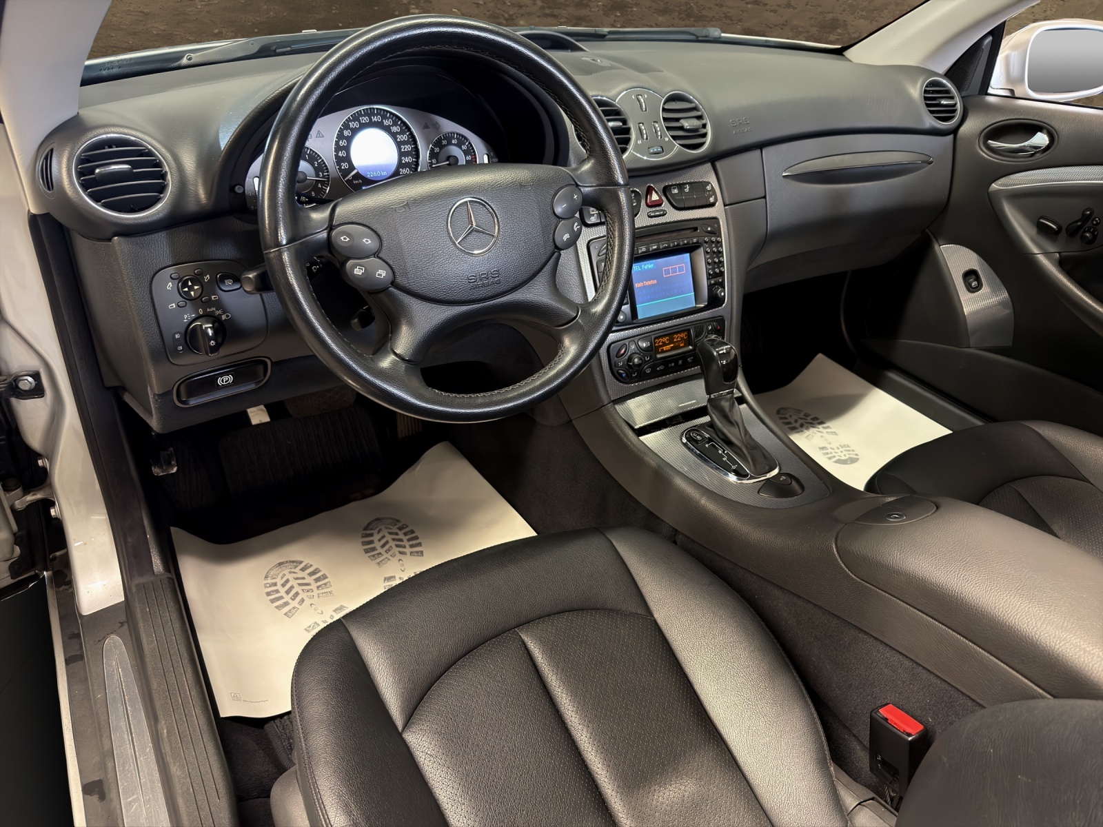 MERCEDES-BENZ CLK 500 Elégance Automatic-image-7