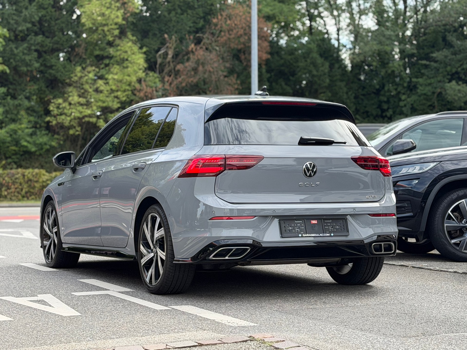 VW Golf 1.5 eTSI mHEV ACT R-Line DSG-image-4