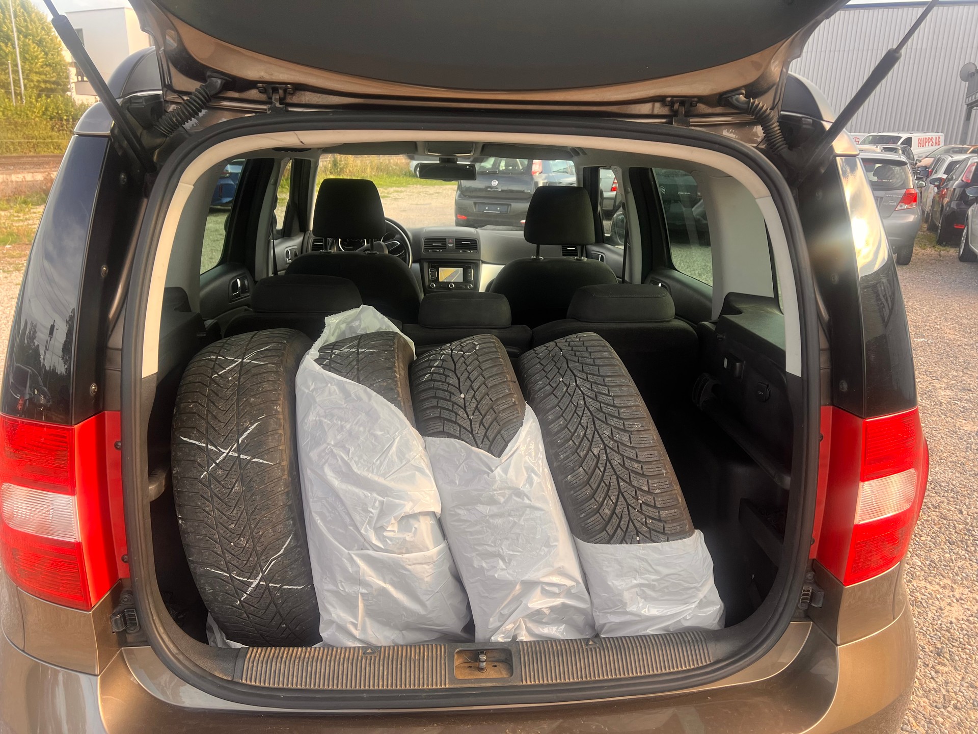 SKODA Yeti 2.0 TDI Ambition 4x4 DSG-image-8