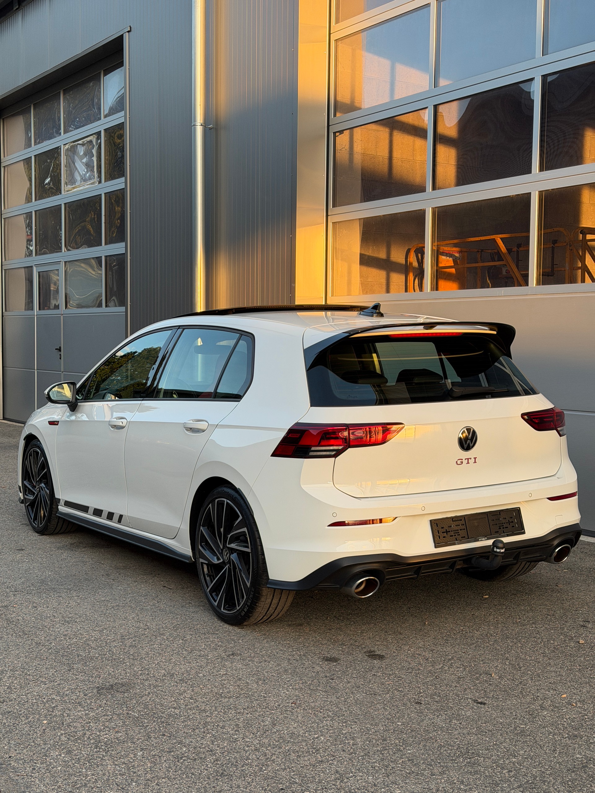 VW Golf 2.0 TSI GTI Clubsport DSG-image-6