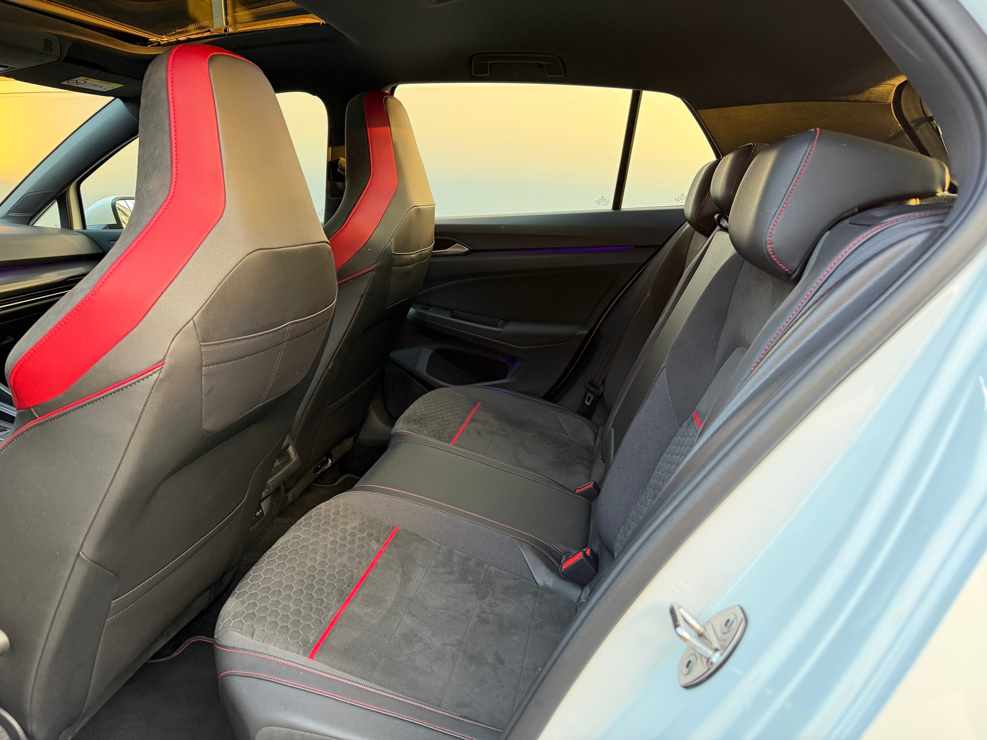 VW Golf 2.0 TSI GTI Clubsport DSG-image-11